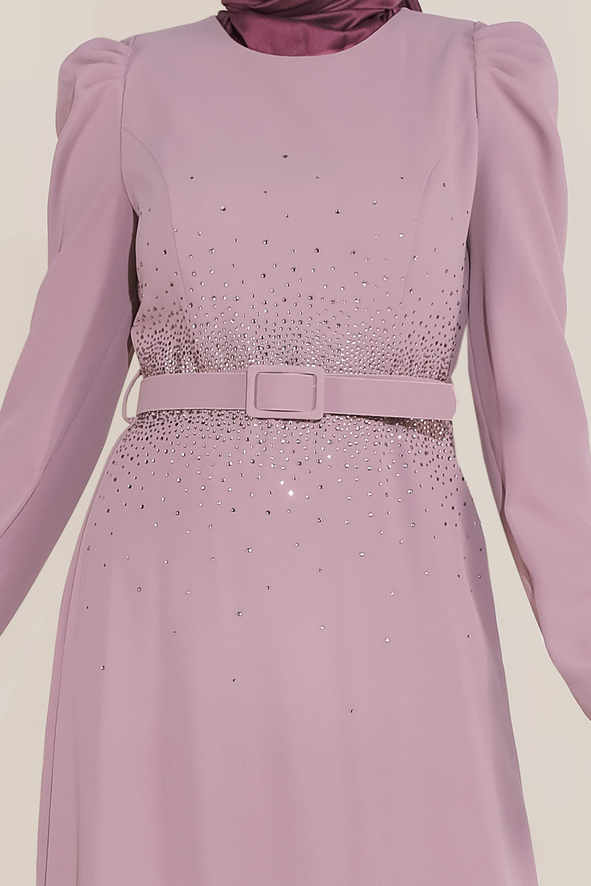 Tesettür giyim PUDRA İŞLEMELİ KEMERLİ KARPUZ KOL ELBİSE 40586