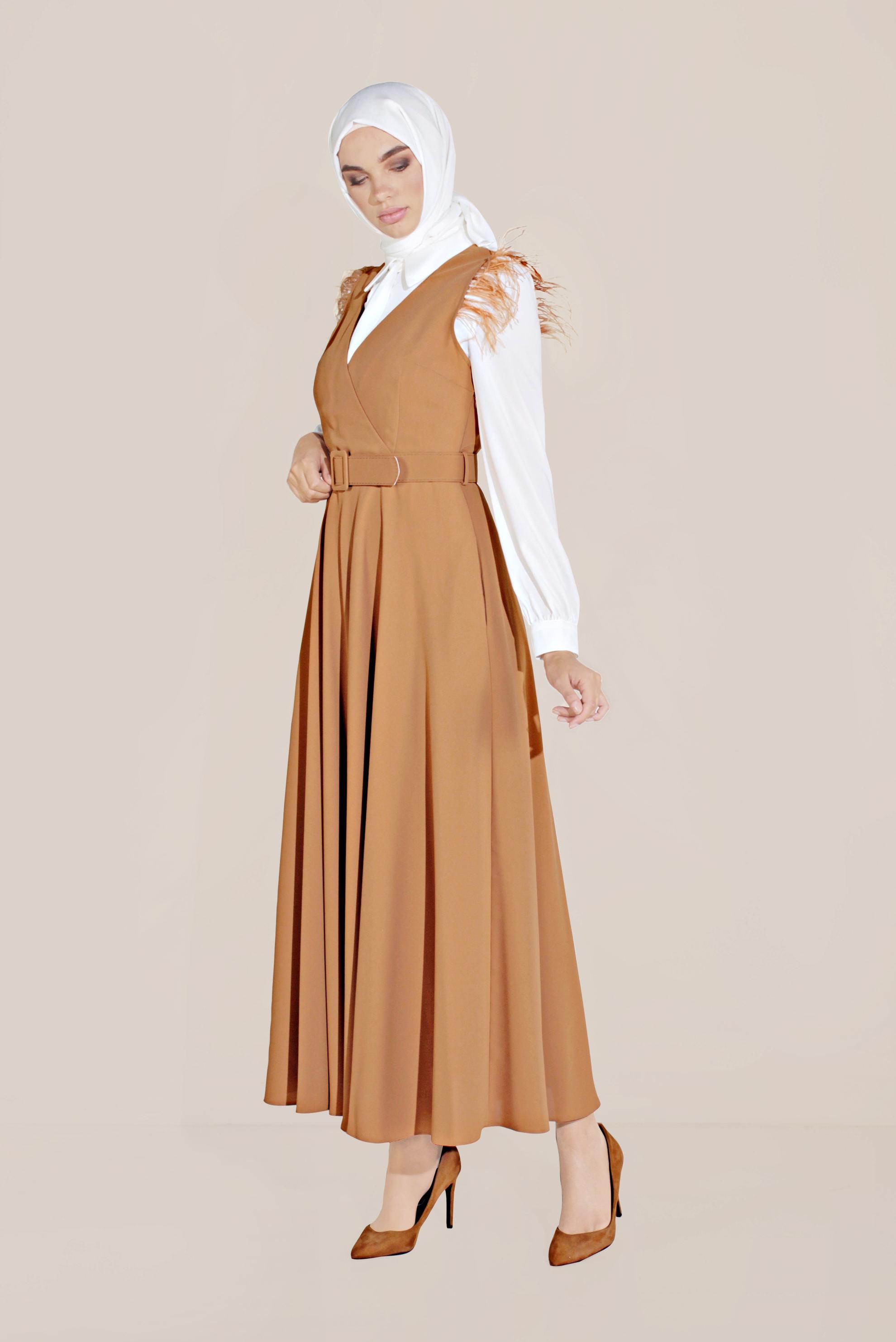 Tesettür giyim KAHVE OMUZLARI TÜYLÜ KEMERLİ ELBİSE 40602