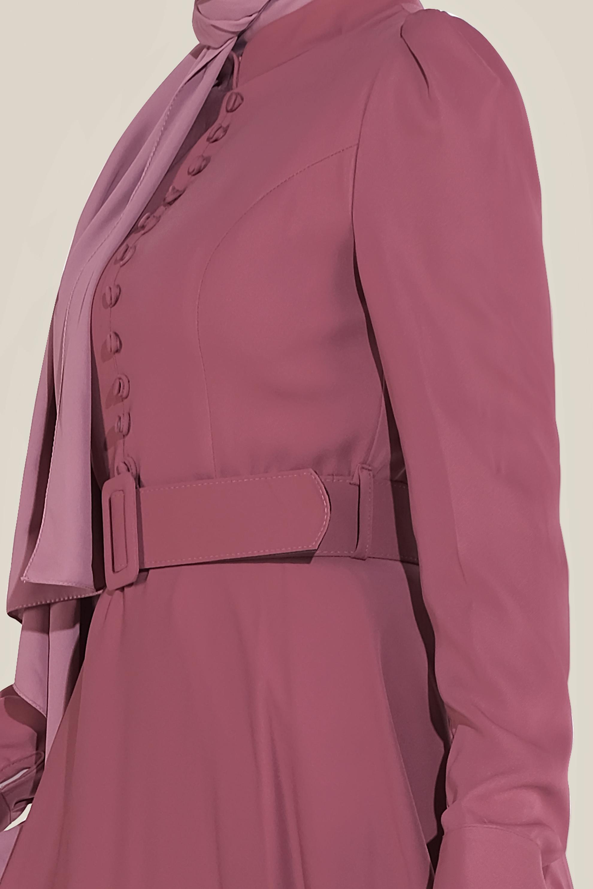 Tesettür giyim PEMBE DÜĞME DETAYLI KEMERLİ ELBİSE 40625