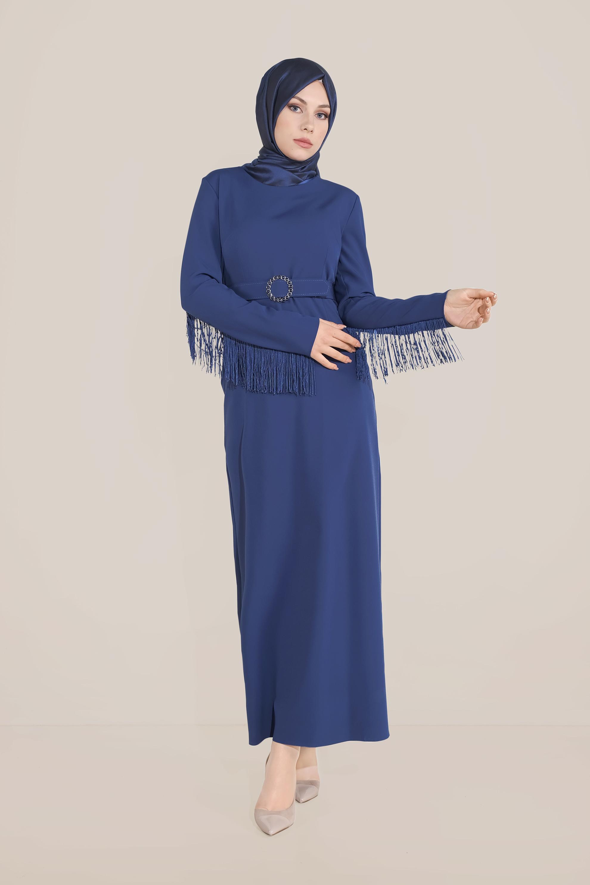 Tesettür giyim LACİVERT KOLLARI VE SIRTI PÜSKÜLLÜ KEMERLİ ELBİSE 40626