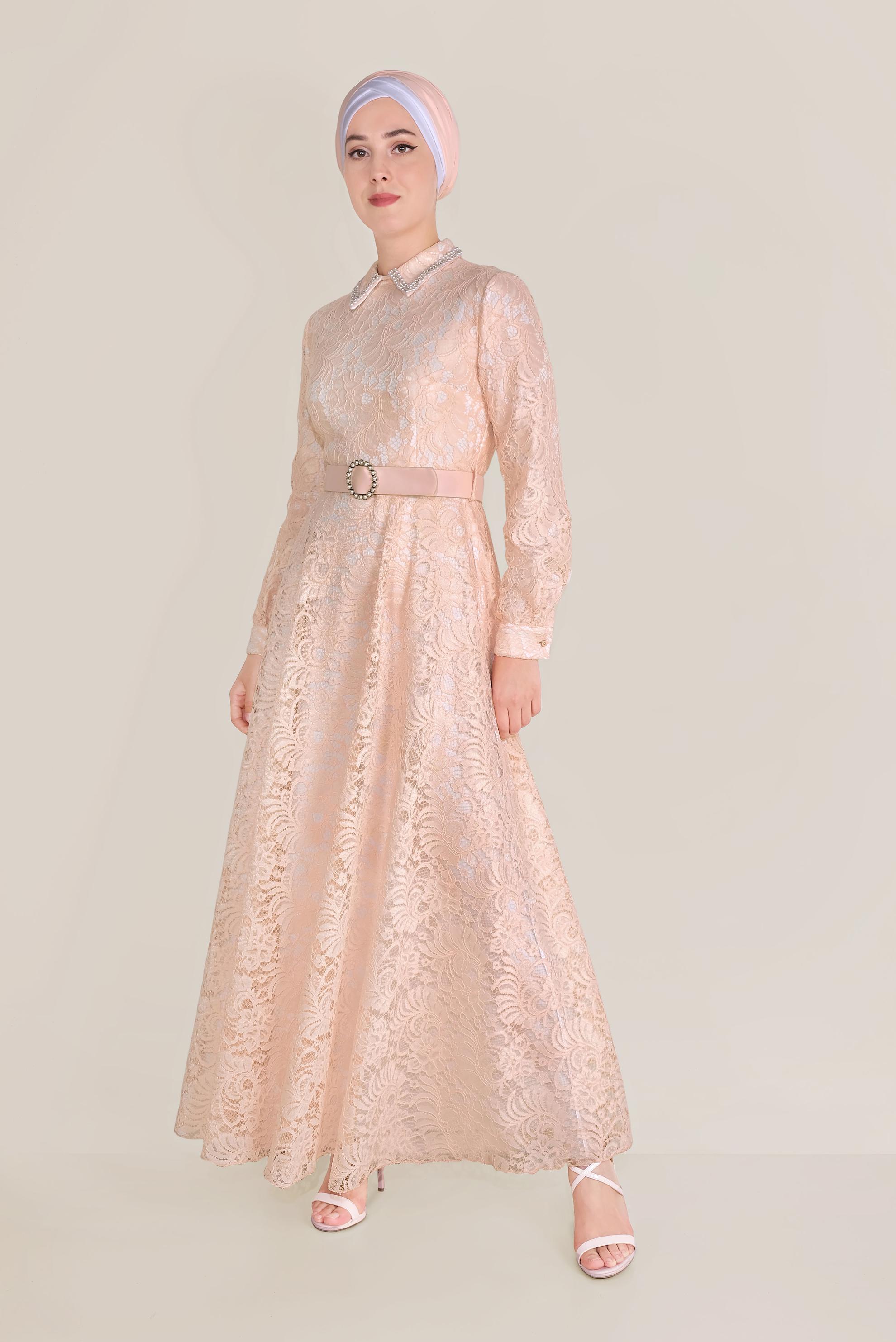 Tesettür giyim PUDRA YAKASI BONCUK İŞLEMELİ DANTEL ELBİSE 40630 