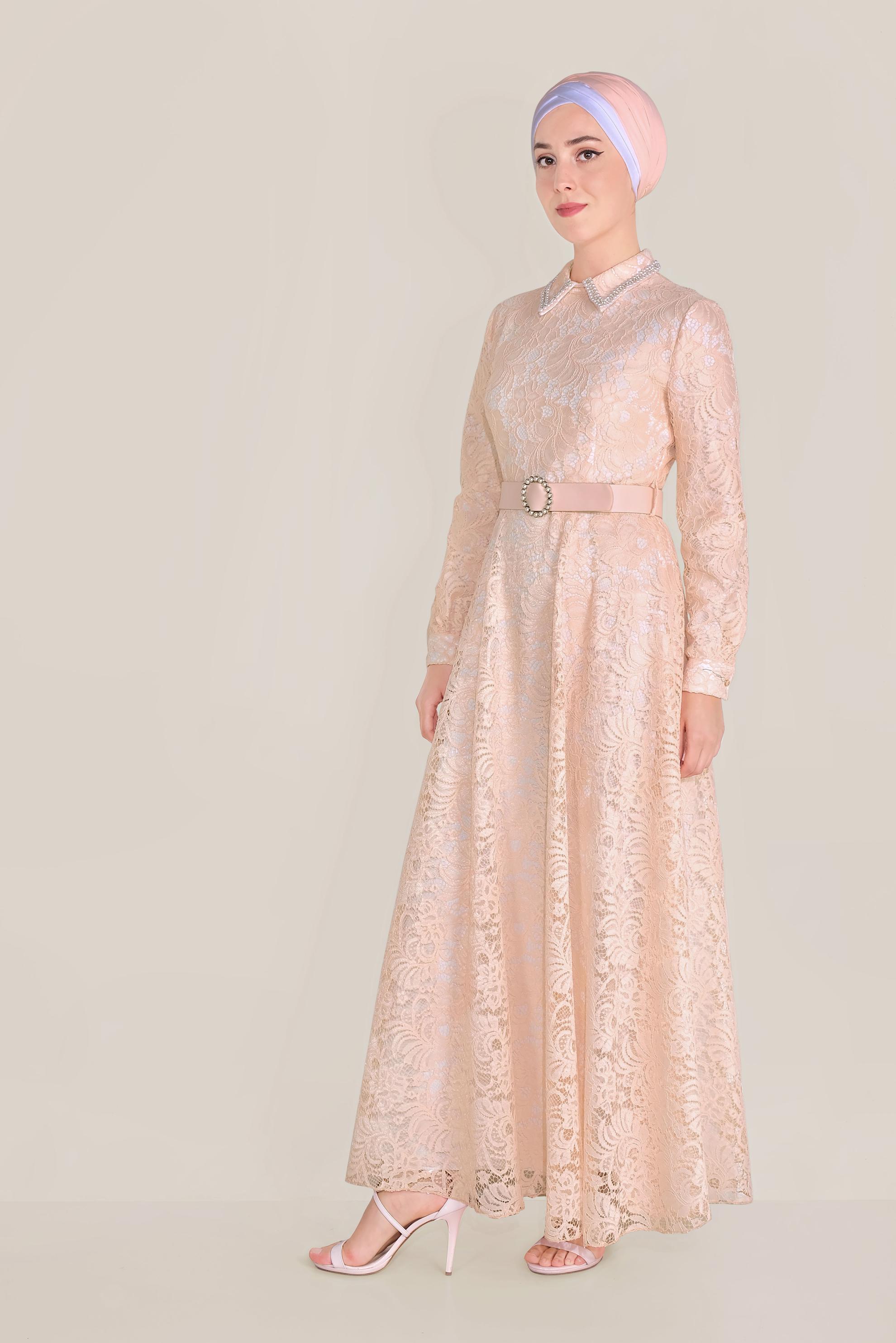 Tesettür giyim PUDRA YAKASI BONCUK İŞLEMELİ DANTEL ELBİSE 40630 