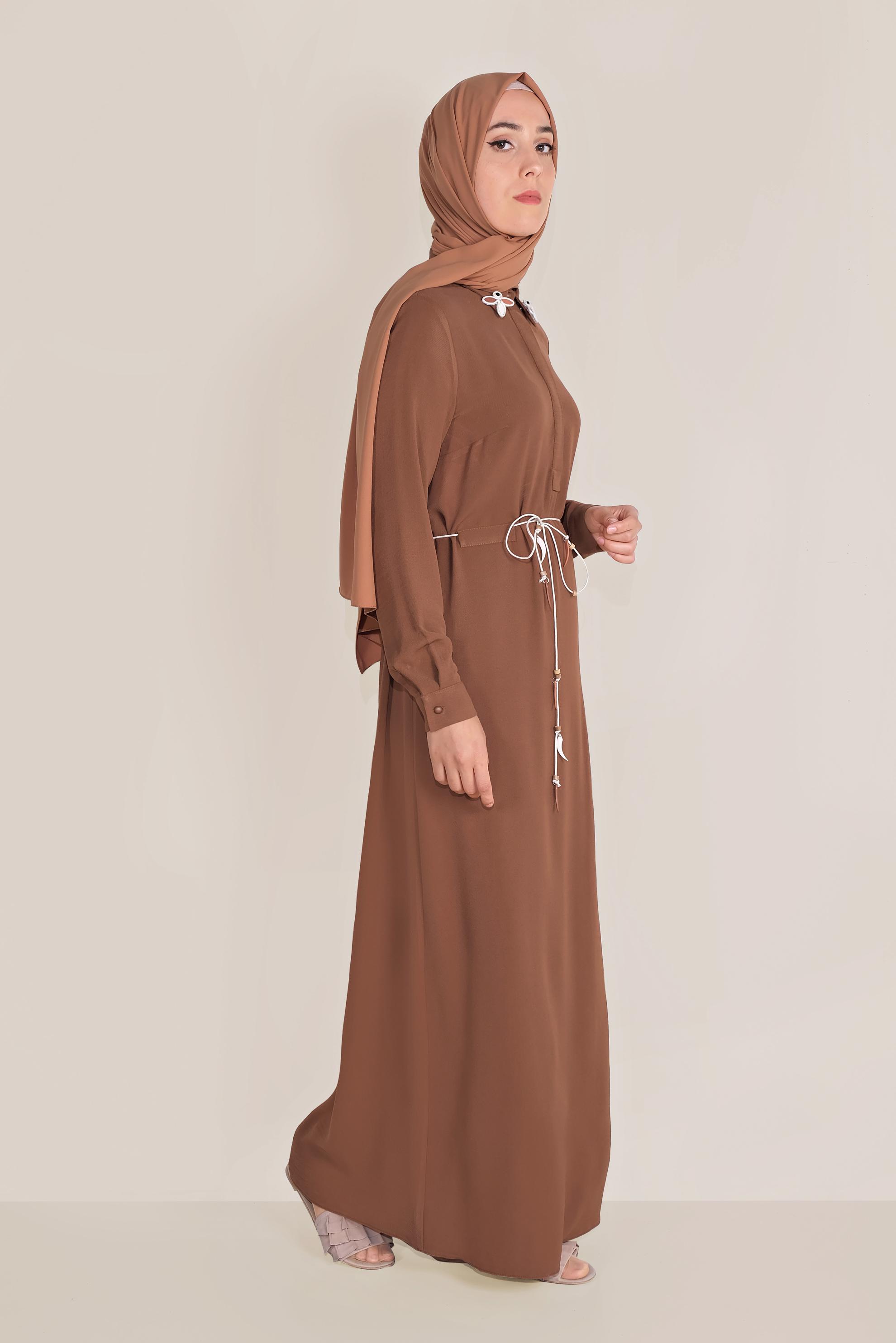 Tesettür giyim KAHVE BELDEN BAĞLAMALI ELBİSE 40675