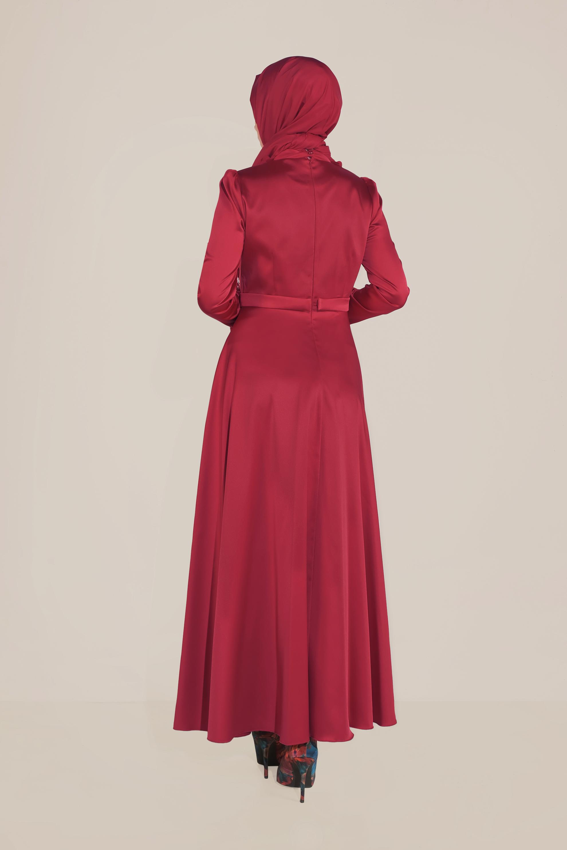 Tesettür giyim KIRMIZI YAKASI ÇİÇEK İŞLEMELİ ELBİSE 40677 