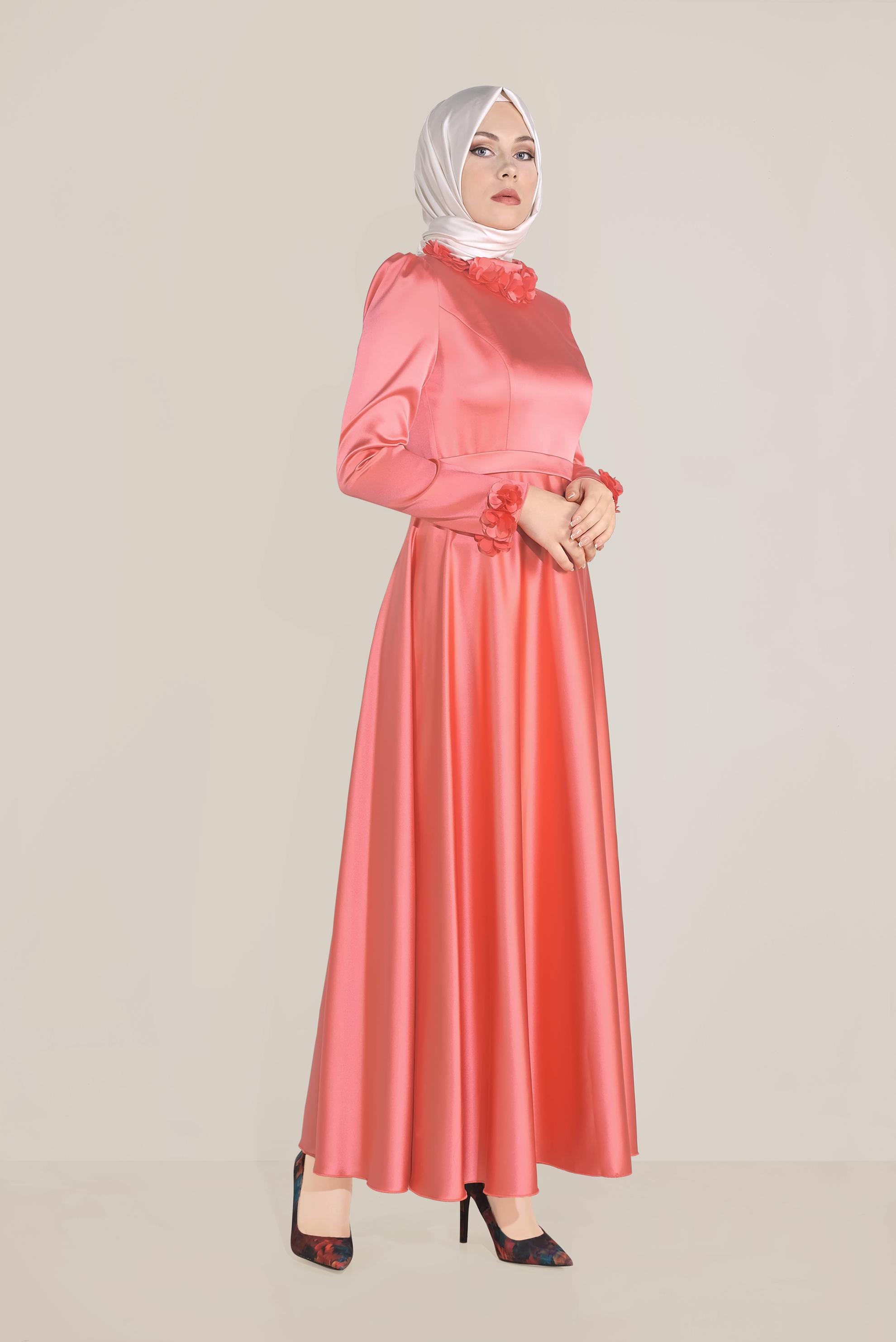 Tesettür giyim MERCAN YAKASI ÇİÇEK İŞLEMELİ ELBİSE 40677 