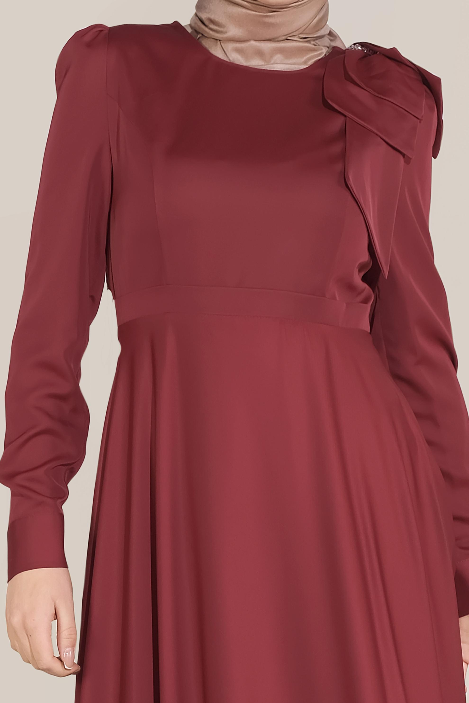 Tesettür giyim KIRMIZI OMUZ DETAYLI YÜKSEK BEL ELBİSE 40735