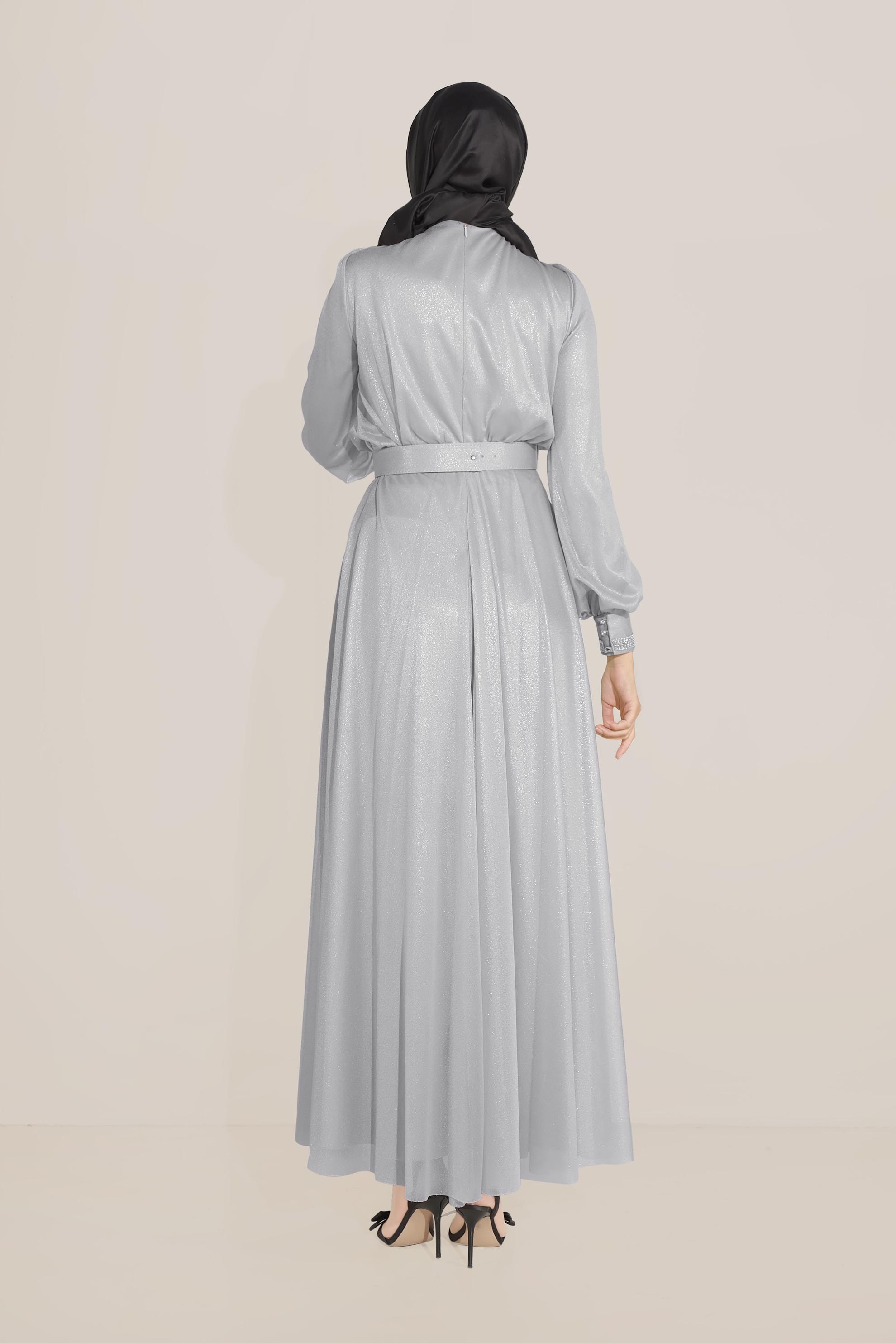 Tesettür giyim GRİ PARLAK KUMAŞ KEMERLİ ELBİSE 40736