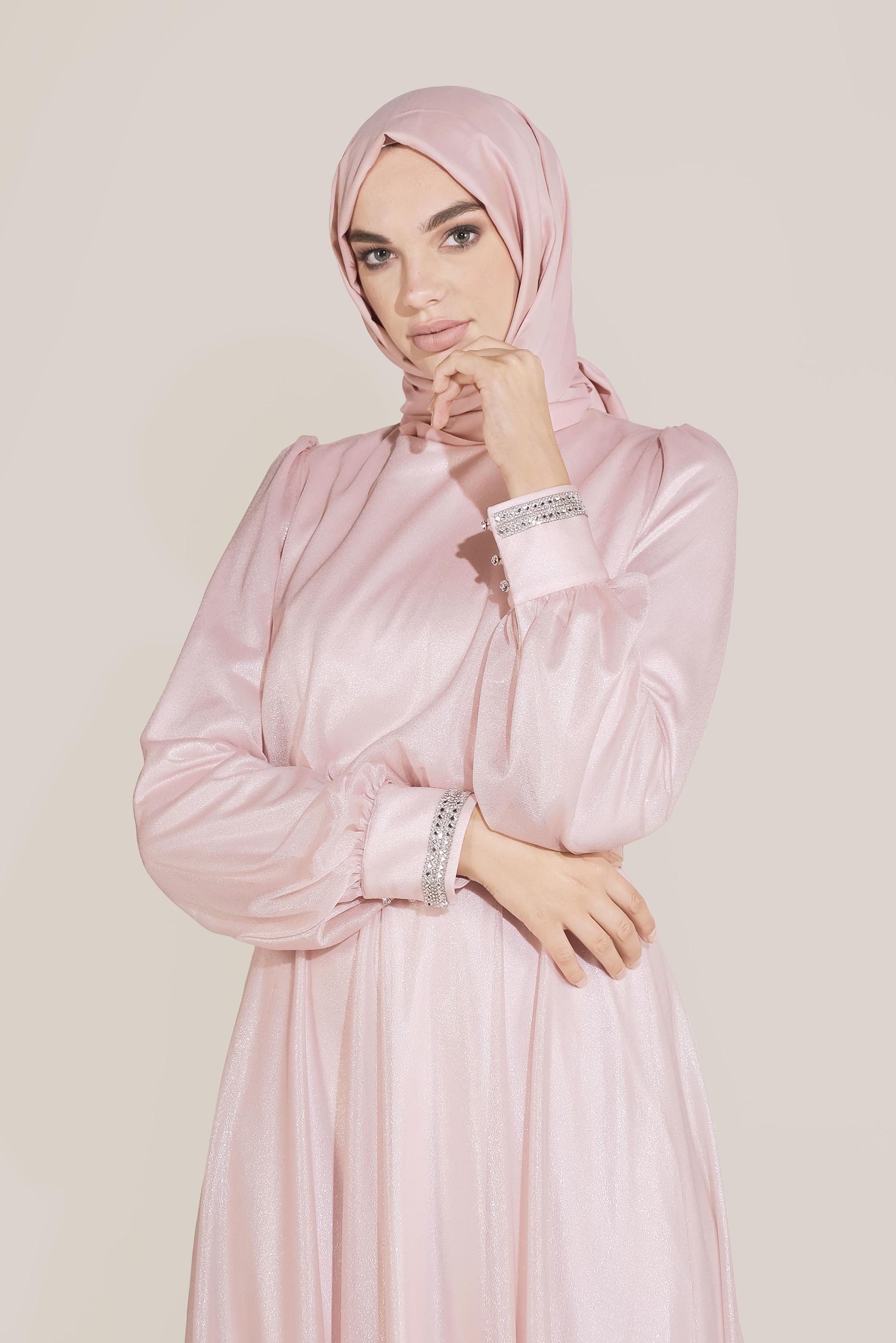 Tesettür giyim PUDRA PARLAK KUMAŞ KEMERLİ ELBİSE 40736