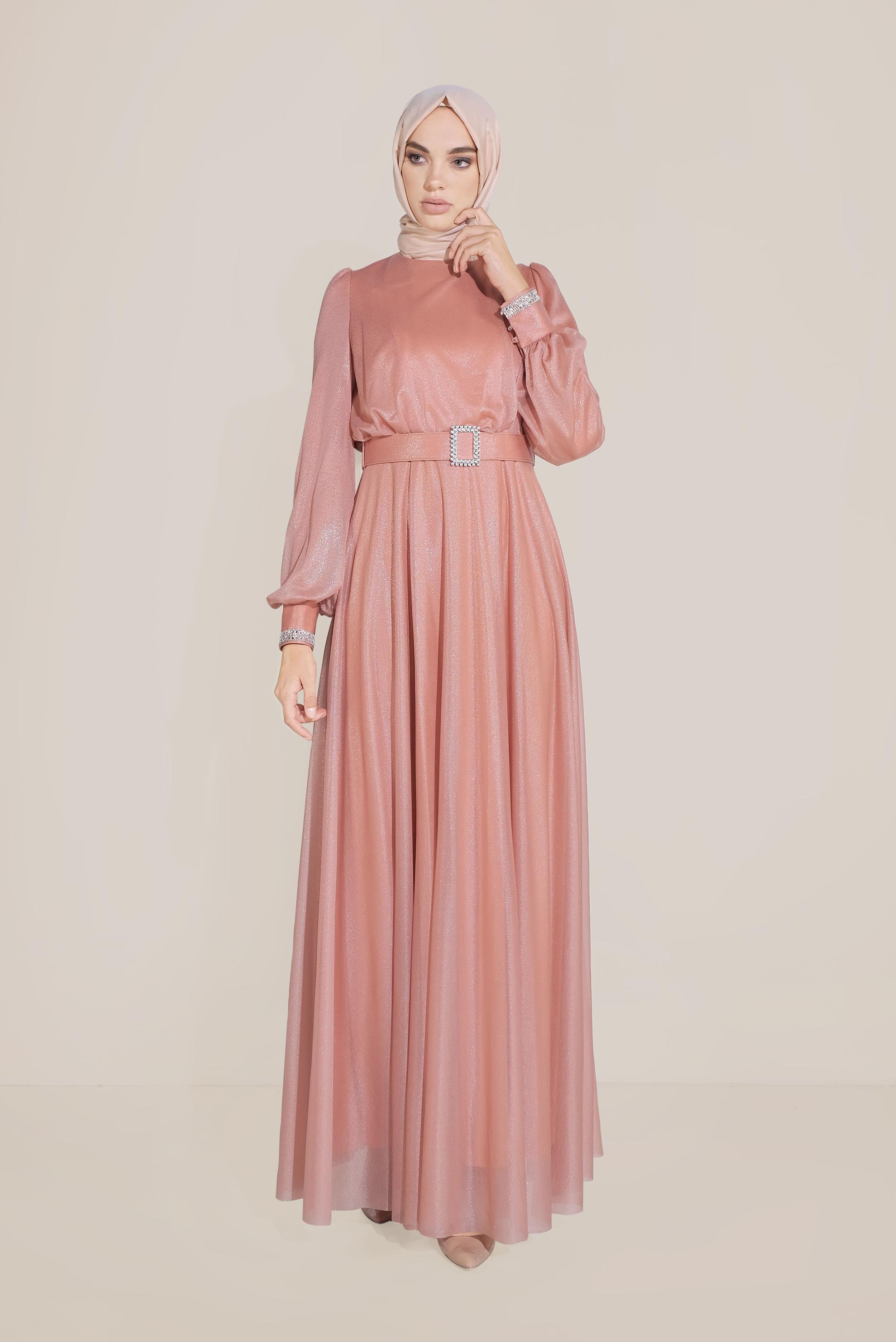Tesettür giyim PUDRA PARLAK KUMAŞ KEMERLİ ELBİSE 40736