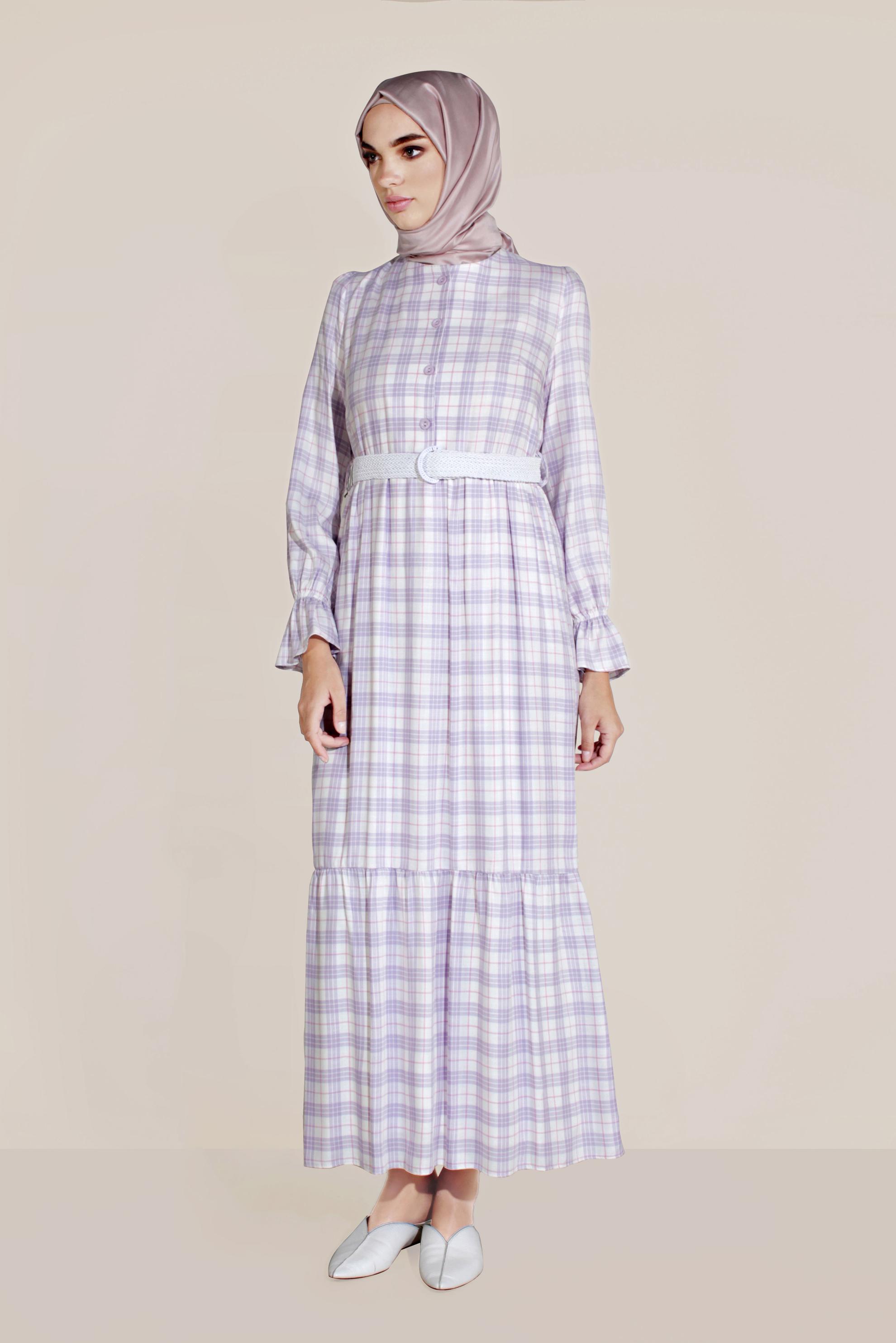 Tesettür giyim MOR KEMERLİ VOLANLI EKOSE ELBİSE 40768