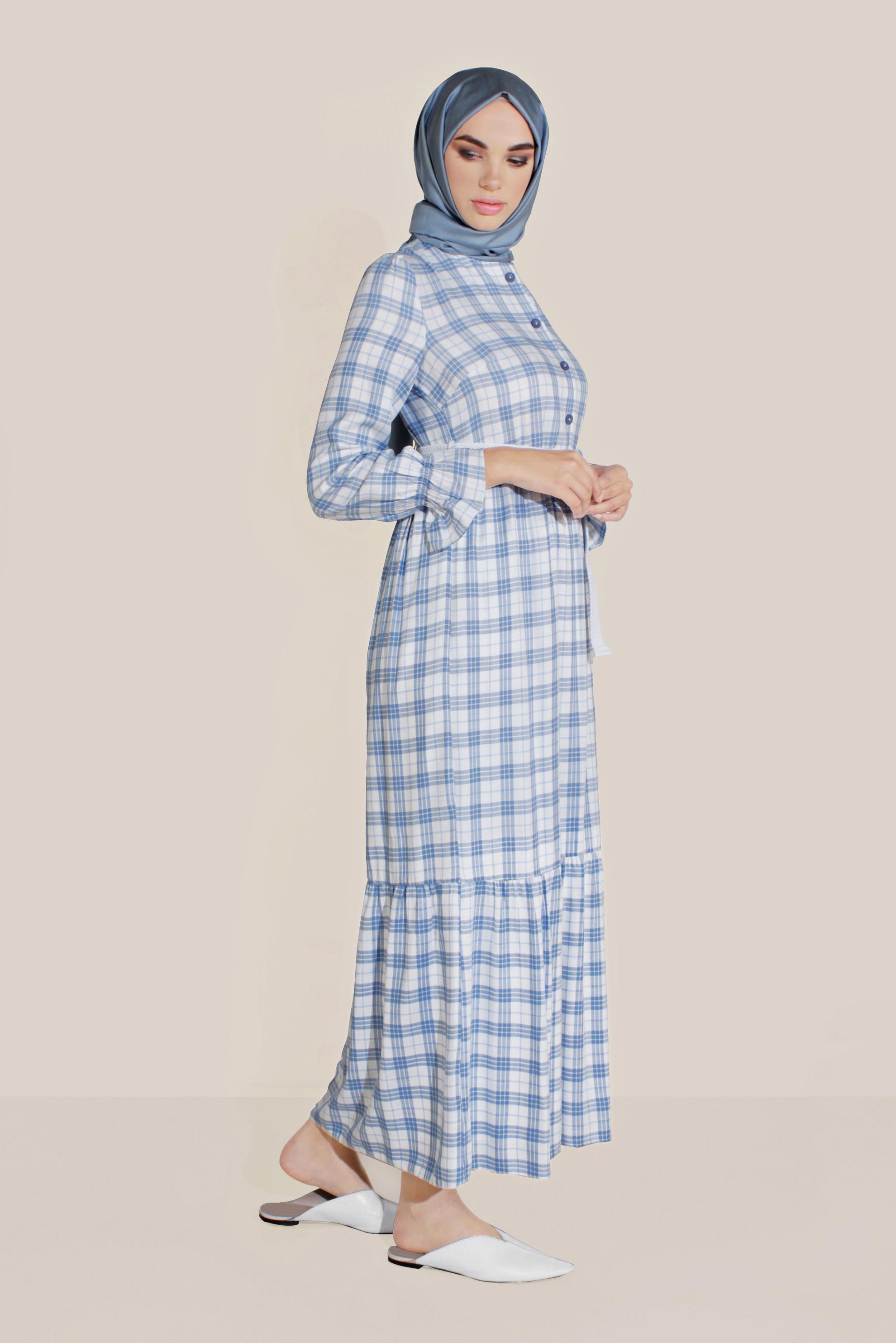 Tesettür giyim LACİVERT KEMERLİ VOLANLI EKOSE ELBİSE 40768