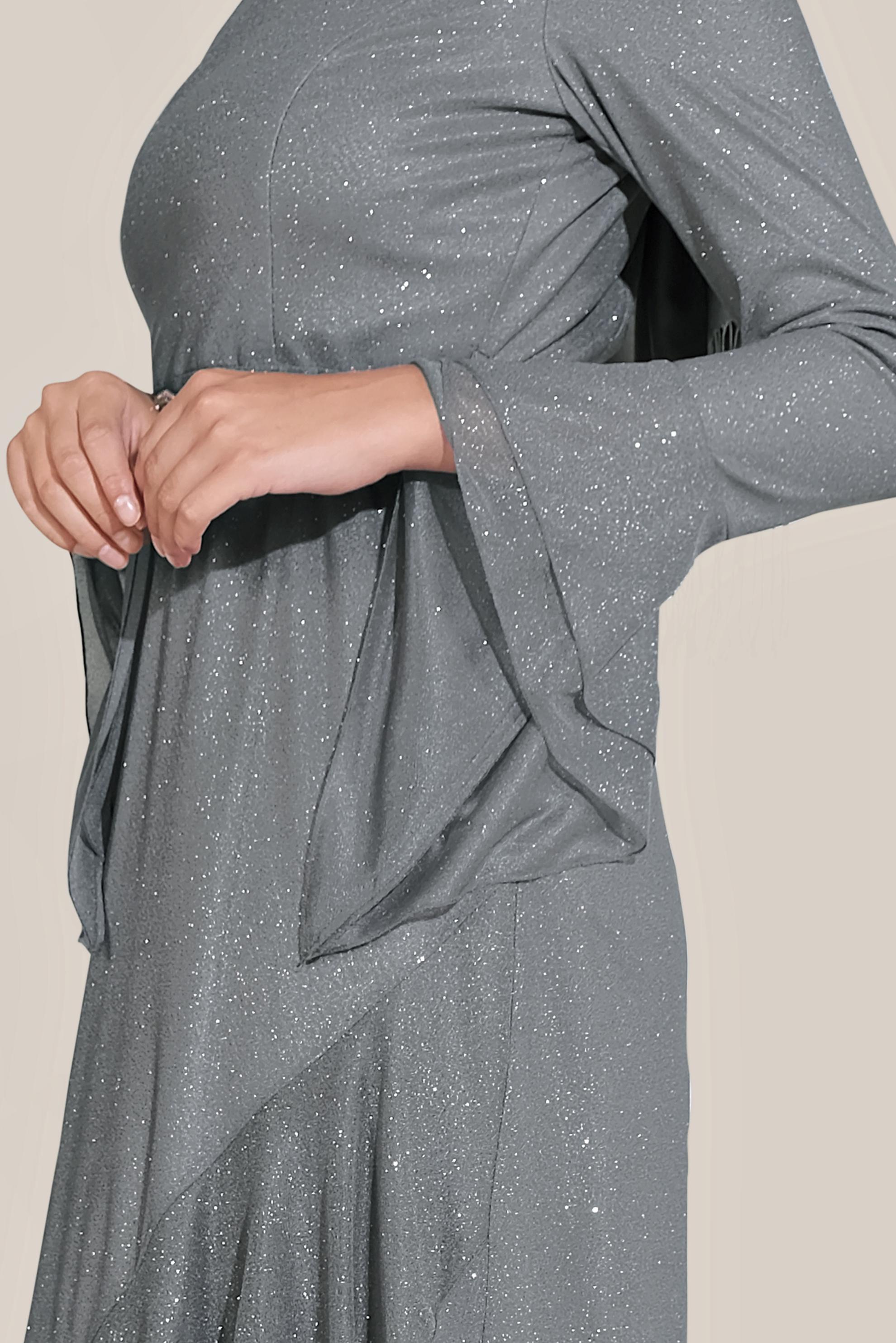 Tesettür giyim GRİ TROMPET KOL KEMERLİ DÖKÜMLÜ ELBİSE 40773