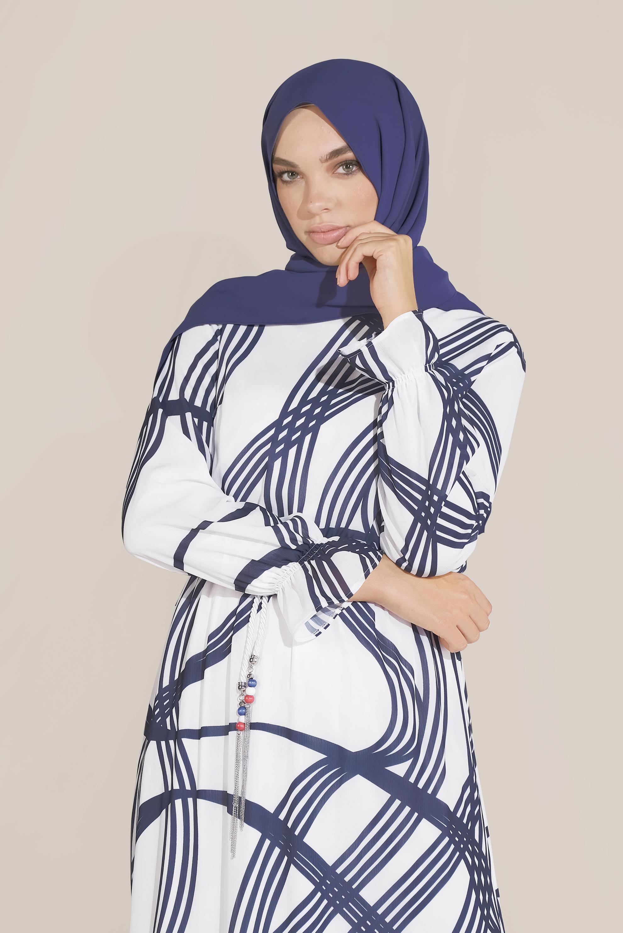 Tesettür giyim LACİVERT BELDEN BAĞLAMALI DESENLİ ELBİSE 40817