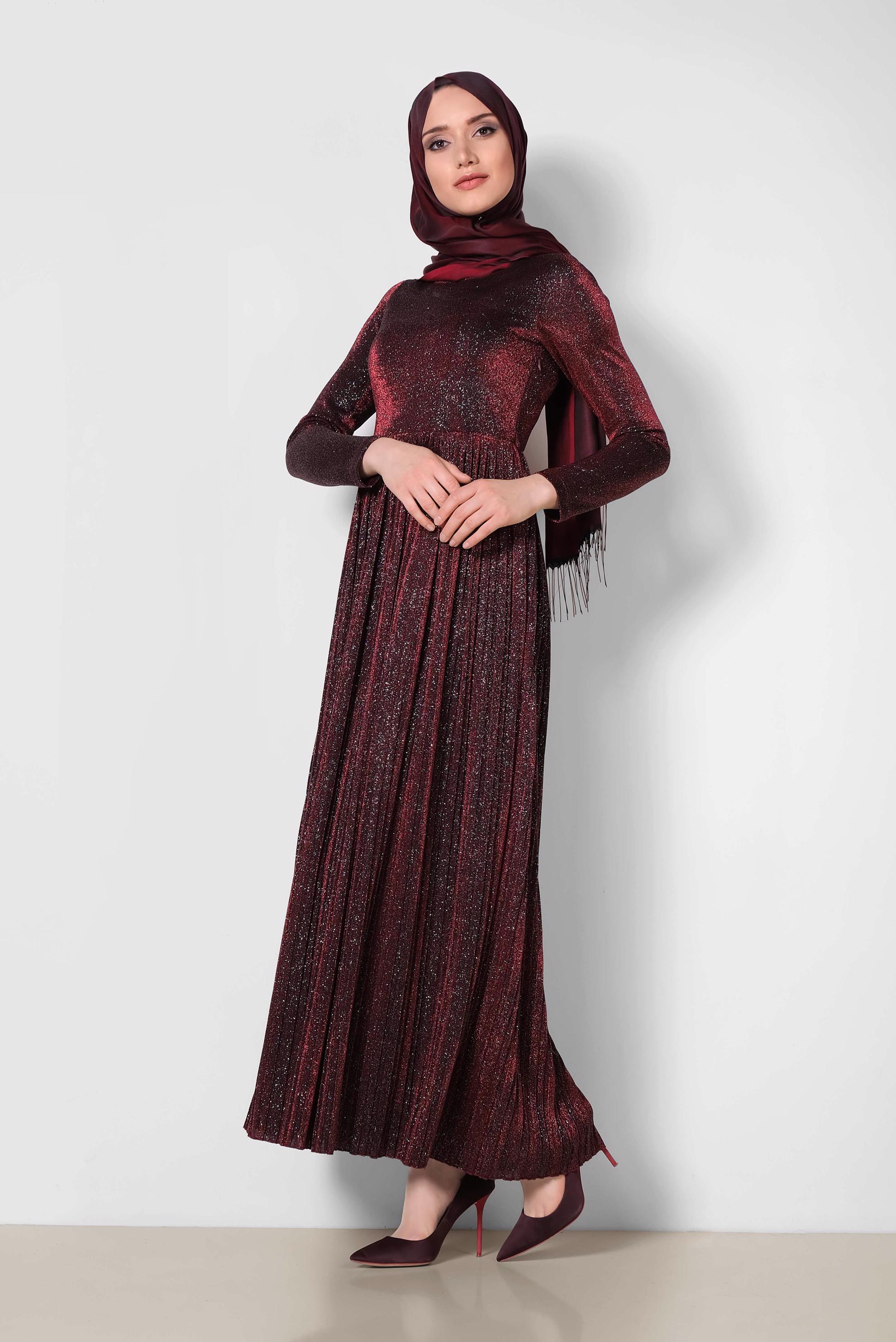 Tesettür giyim BORDO PİLİSELİ SİMLİ ELBİSE 4126