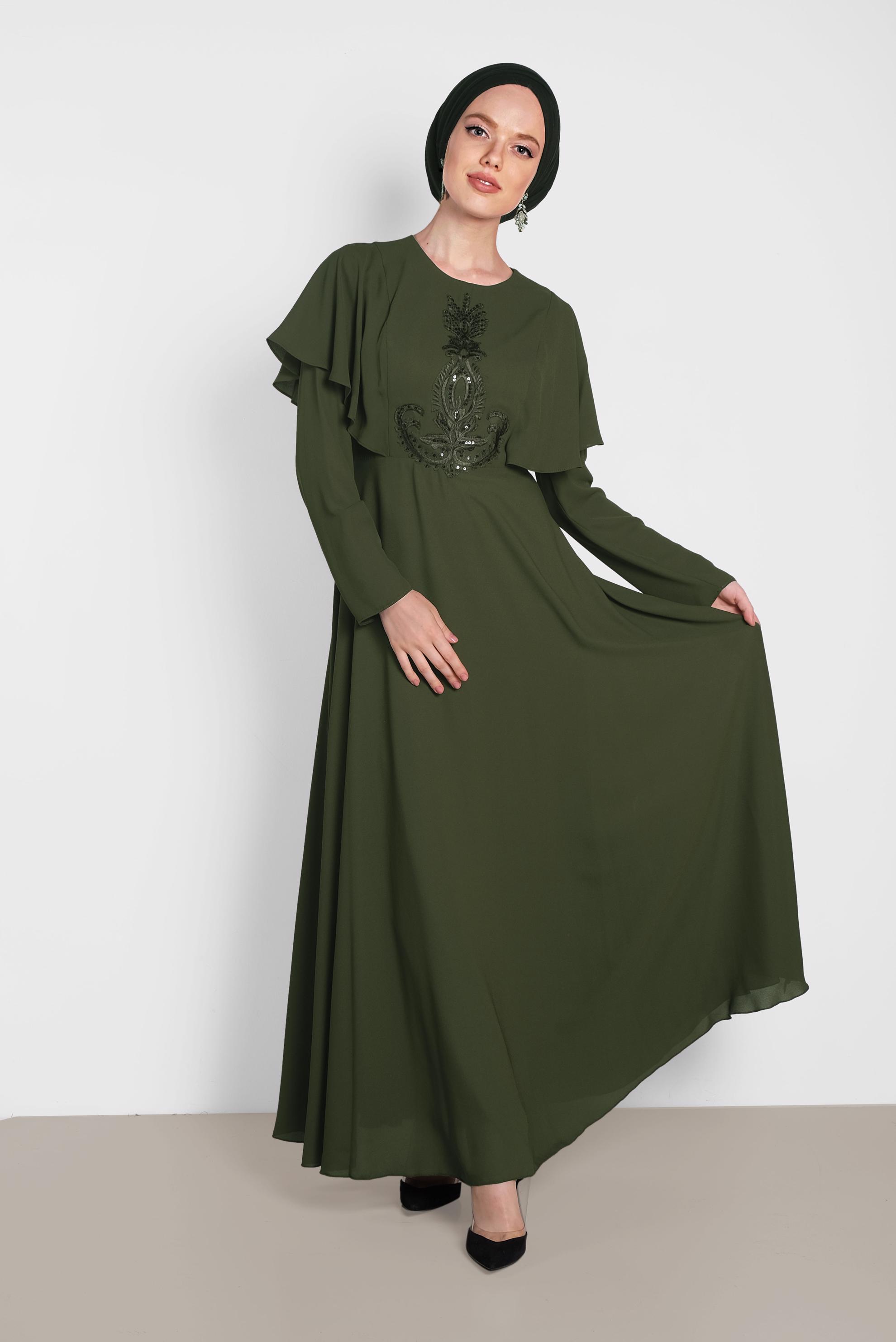 Tesettür giyim HAKİ NAKIŞ İŞLEMELİ VOLANLI ELBİSE 4268