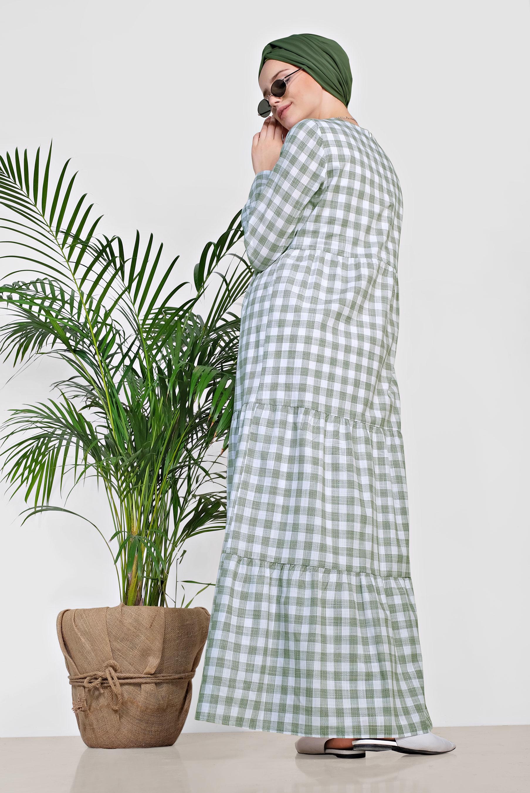 Tesettür giyim HAKİ PAMUKLU EKOSE DESENLİ ELBİSE 4333