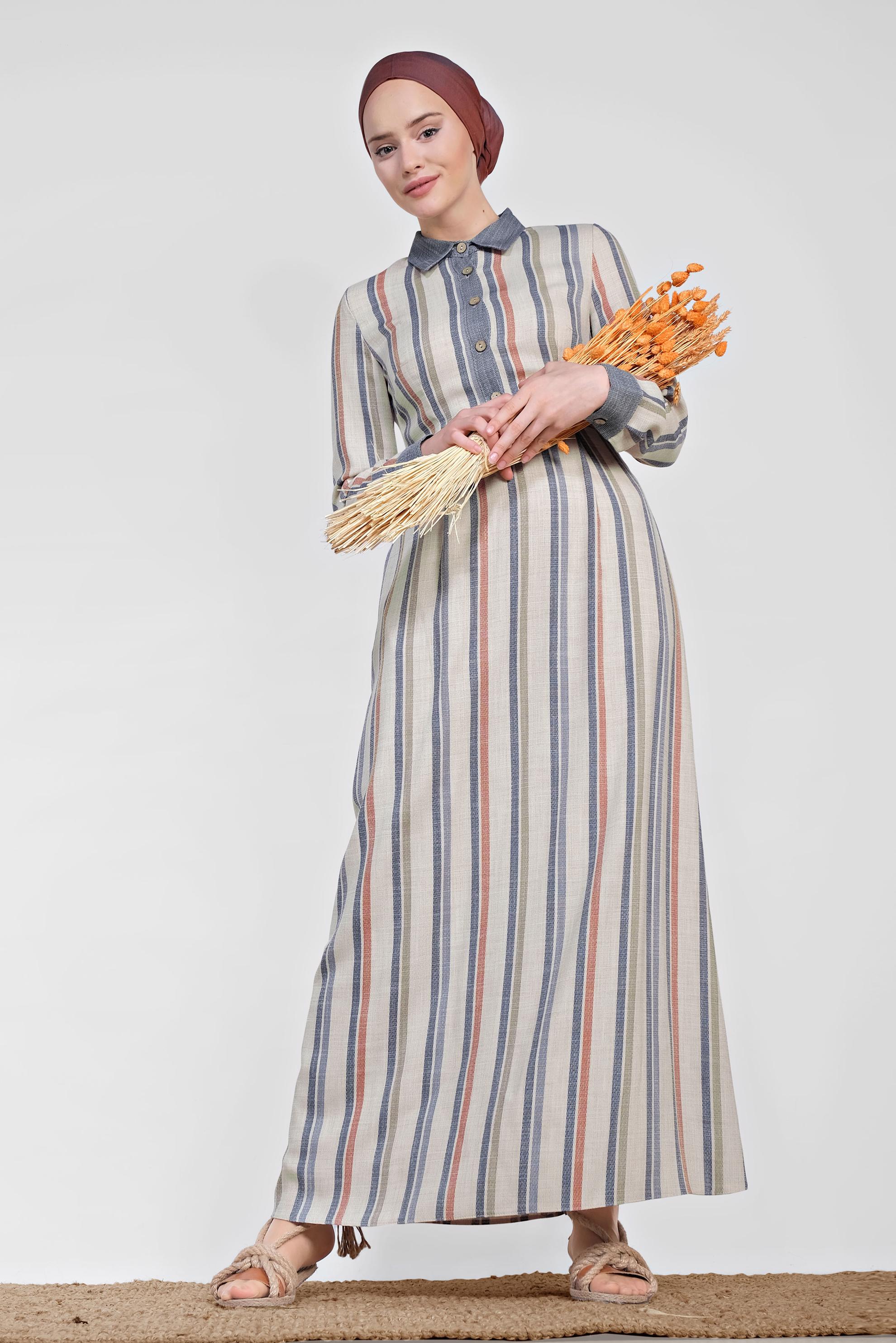 Tesettür giyim LACİVERT ÇİZGİ DESENLİ DÜĞMELİ ELBİSE 4353