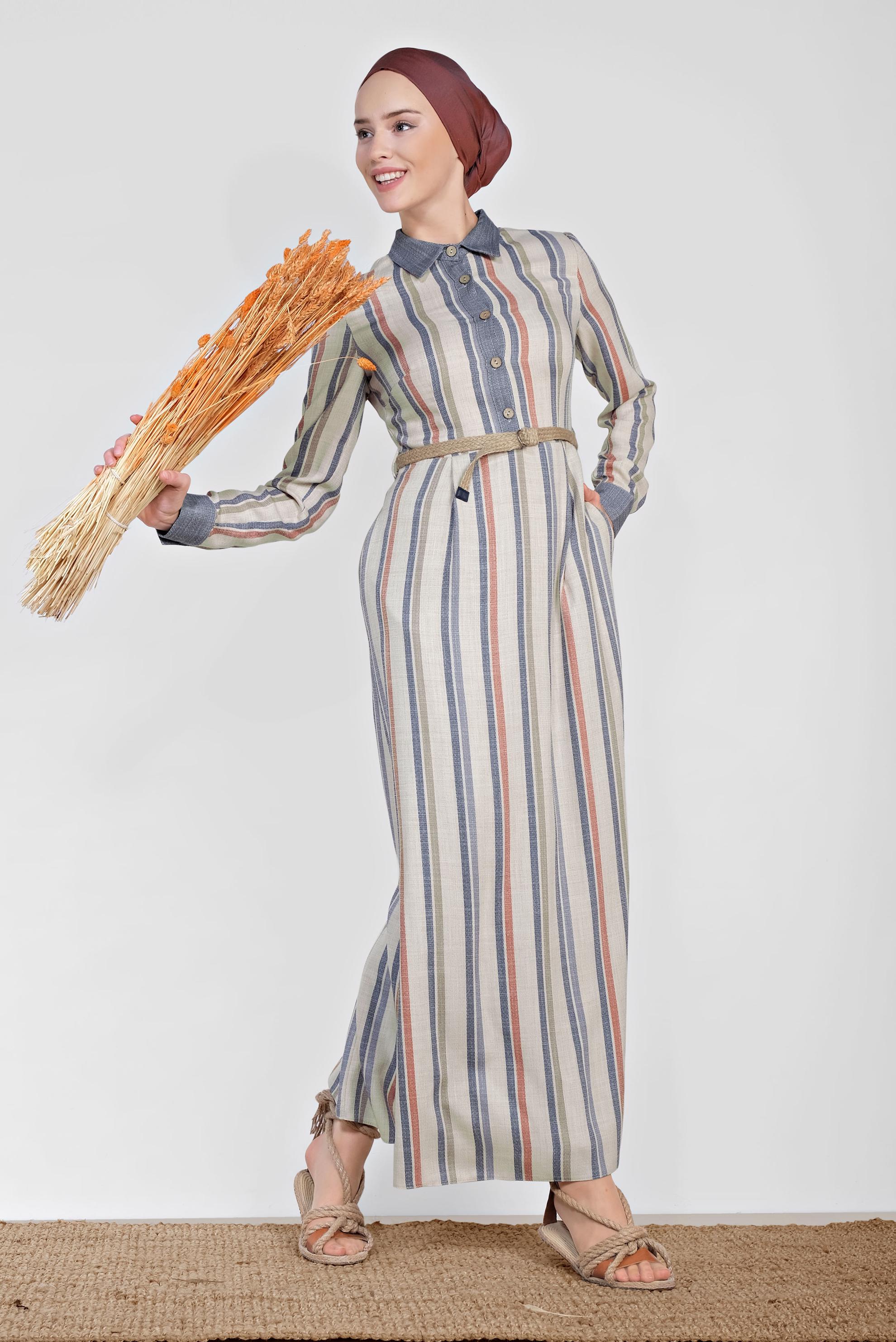 Tesettür giyim LACİVERT ÇİZGİ DESENLİ DÜĞMELİ ELBİSE 4353