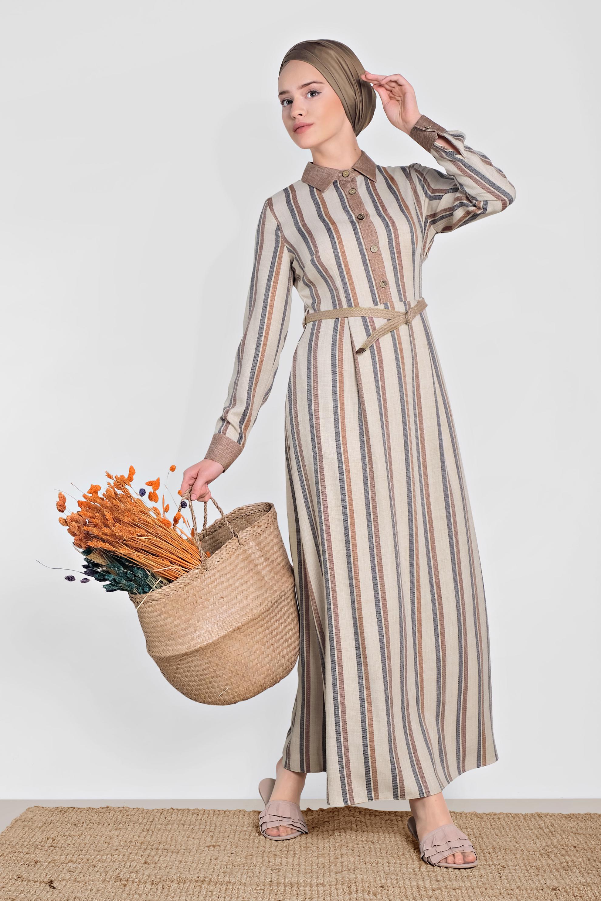 Tesettür giyim GRİ ÇİZGİ DESENLİ DÜĞMELİ ELBİSE 4353