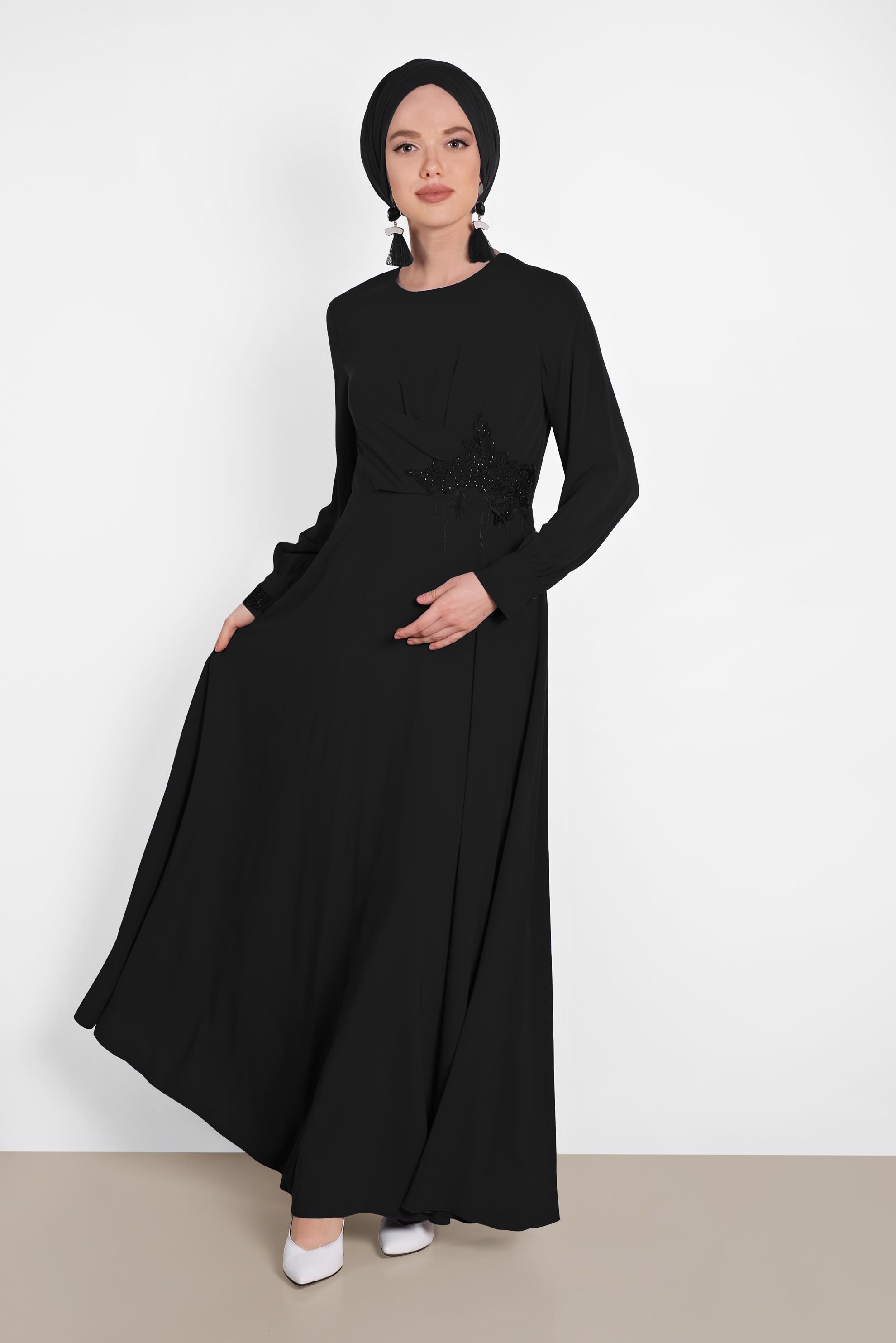 Tesettür giyim SİYAH GÜPÜR DETAYLI ELBİSE 4433