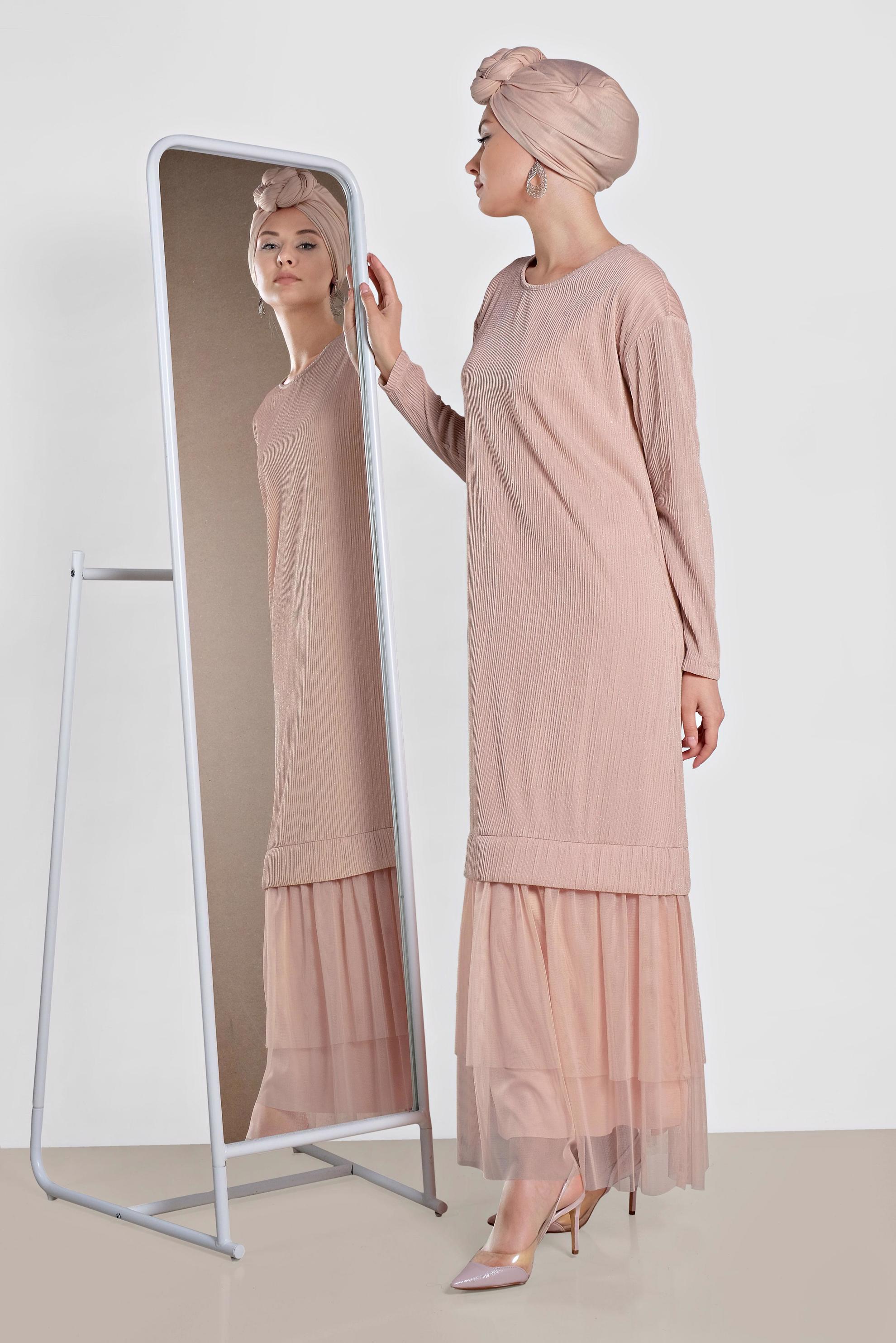 Tesettür giyim PUDRA ETEK UCU TÜL DETAYLI SİMLİ ELBİSE 4443