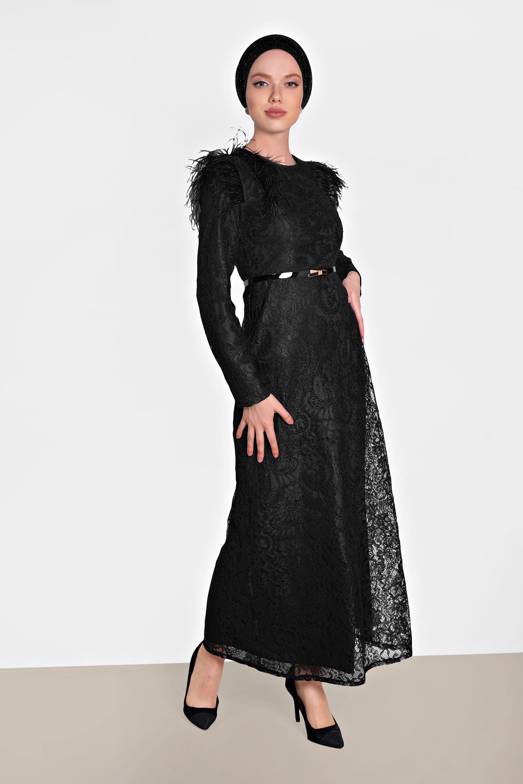 Tesettür giyim SİYAH OMUZLARI TÜYLÜ DANTELLİ ELBİSE 4464