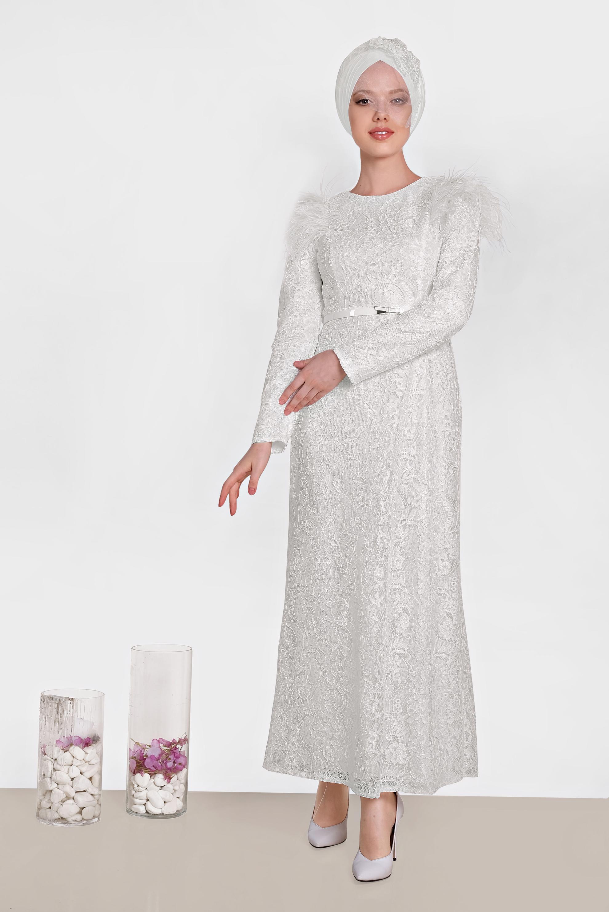 Tesettür giyim BEYAZ OMUZLARI TÜYLÜ DANTELLİ ELBİSE 4464