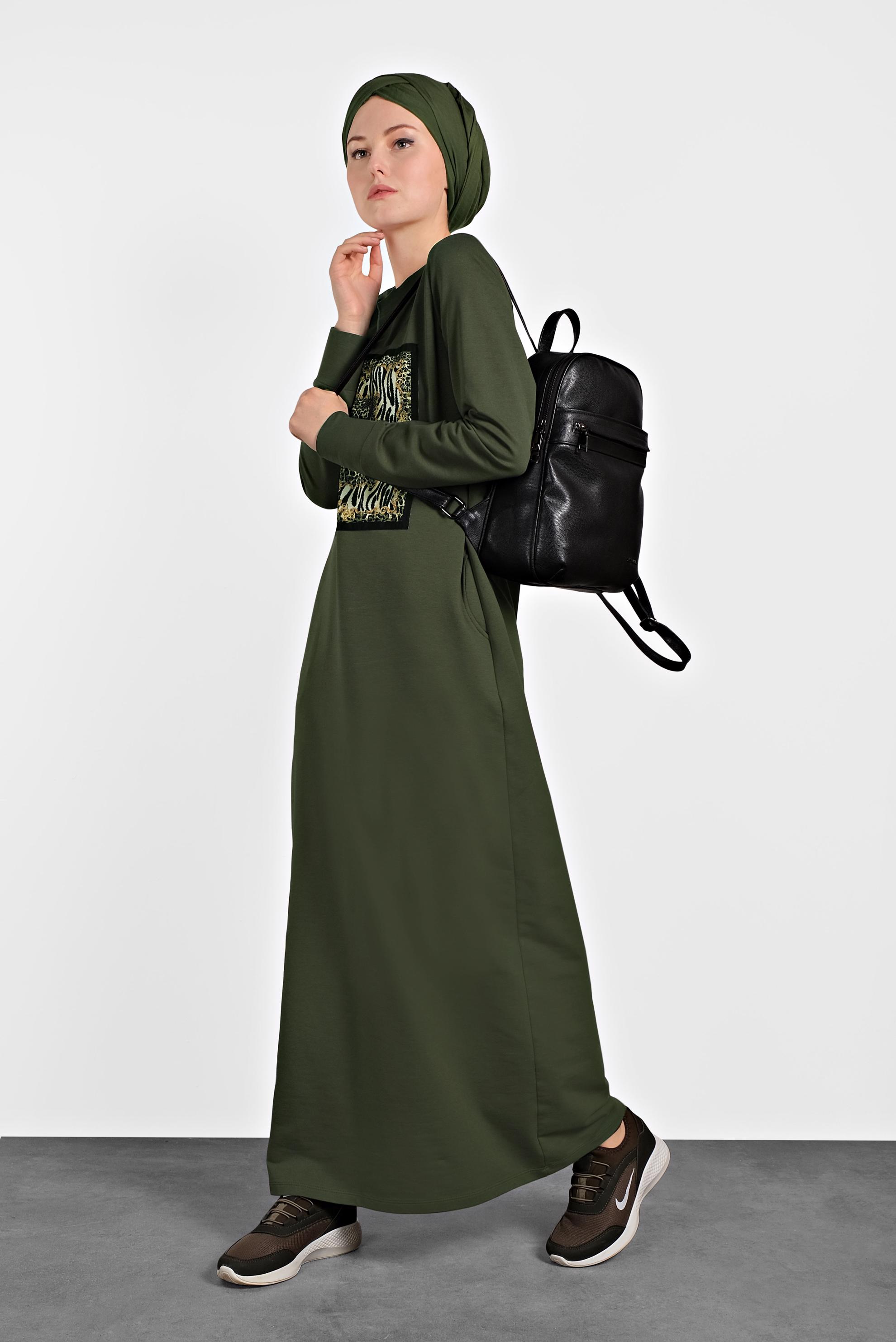 Tesettür giyim HAKİ 	DESENLİ EŞOFMAN ELBİSE 40124