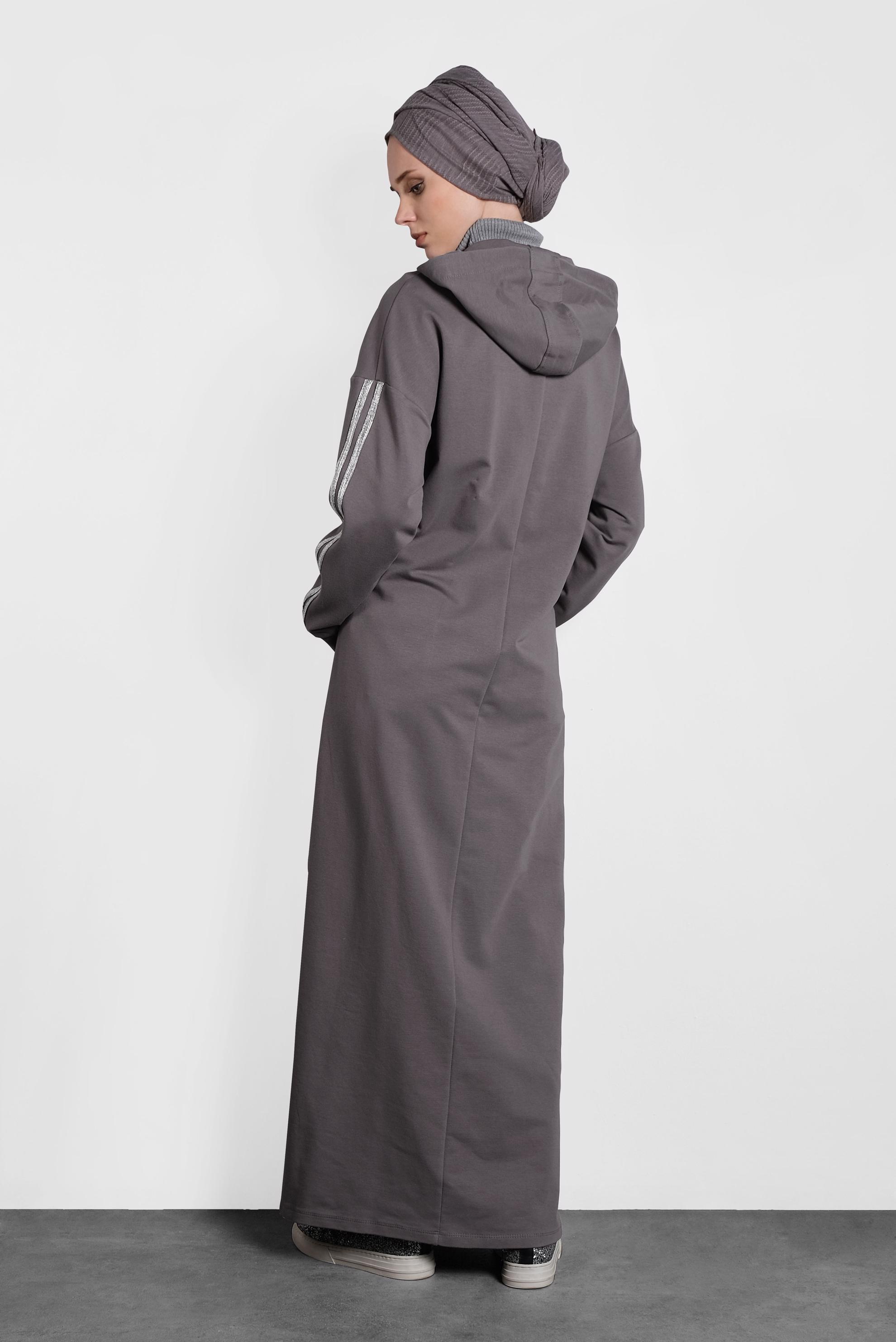 Tesettür giyim GRİ FERMUARLI ŞERİTLİ EŞOFMAN TUNİK 40345