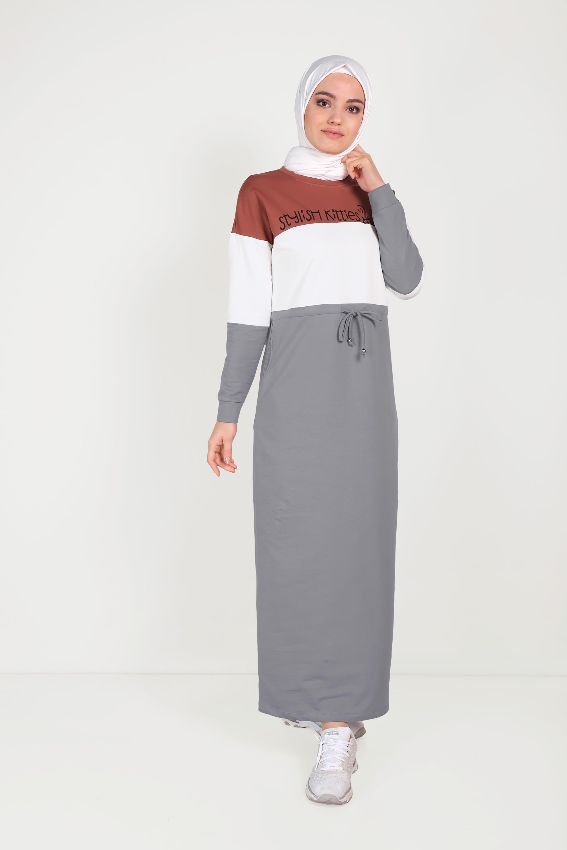 Tesettür giyim GRİ YAZI DETAYLI CEPLİ EŞOFMAN ELBİSE 40527