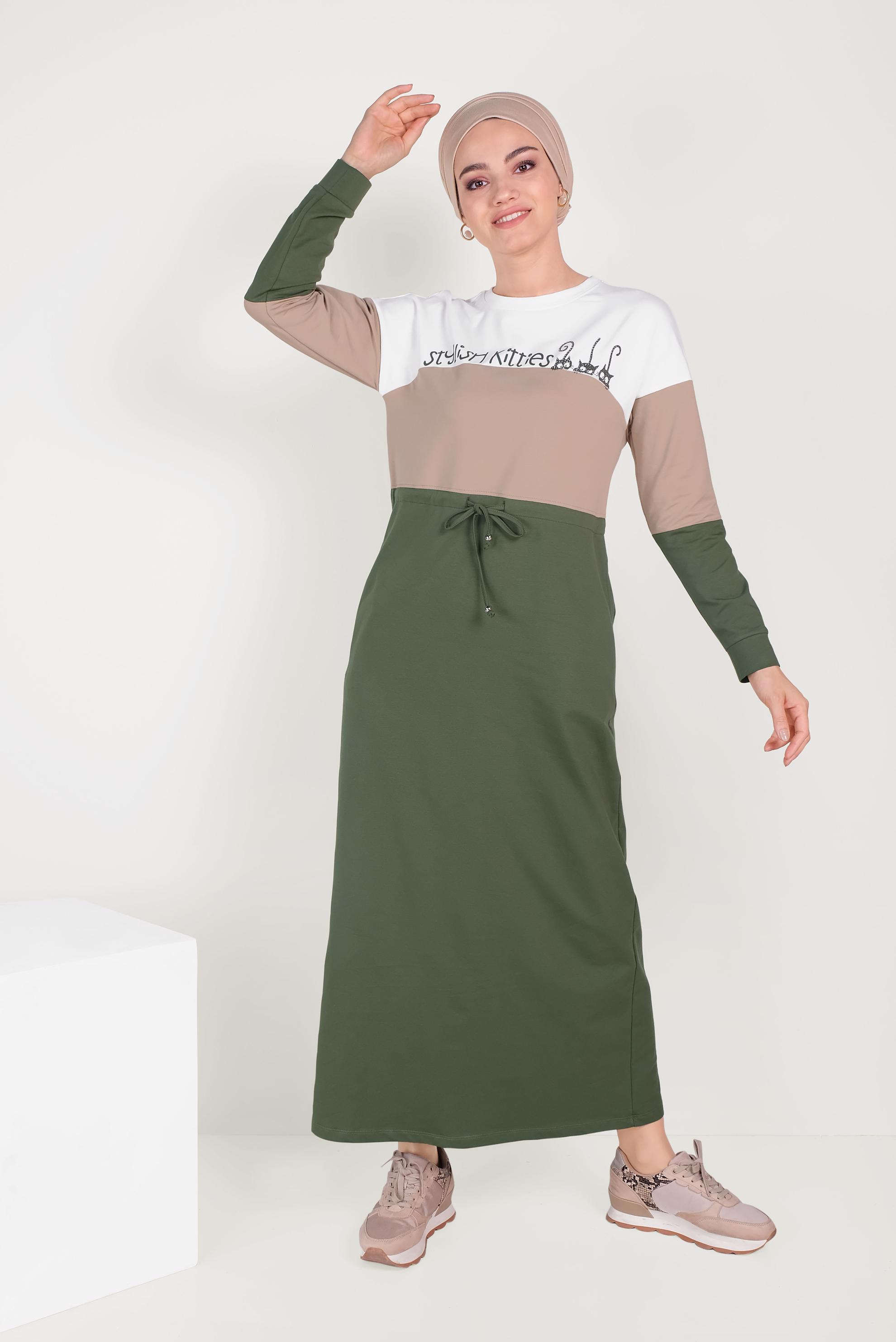 Tesettür giyim HAKİ YAZI DETAYLI CEPLİ EŞOFMAN ELBİSE 40527