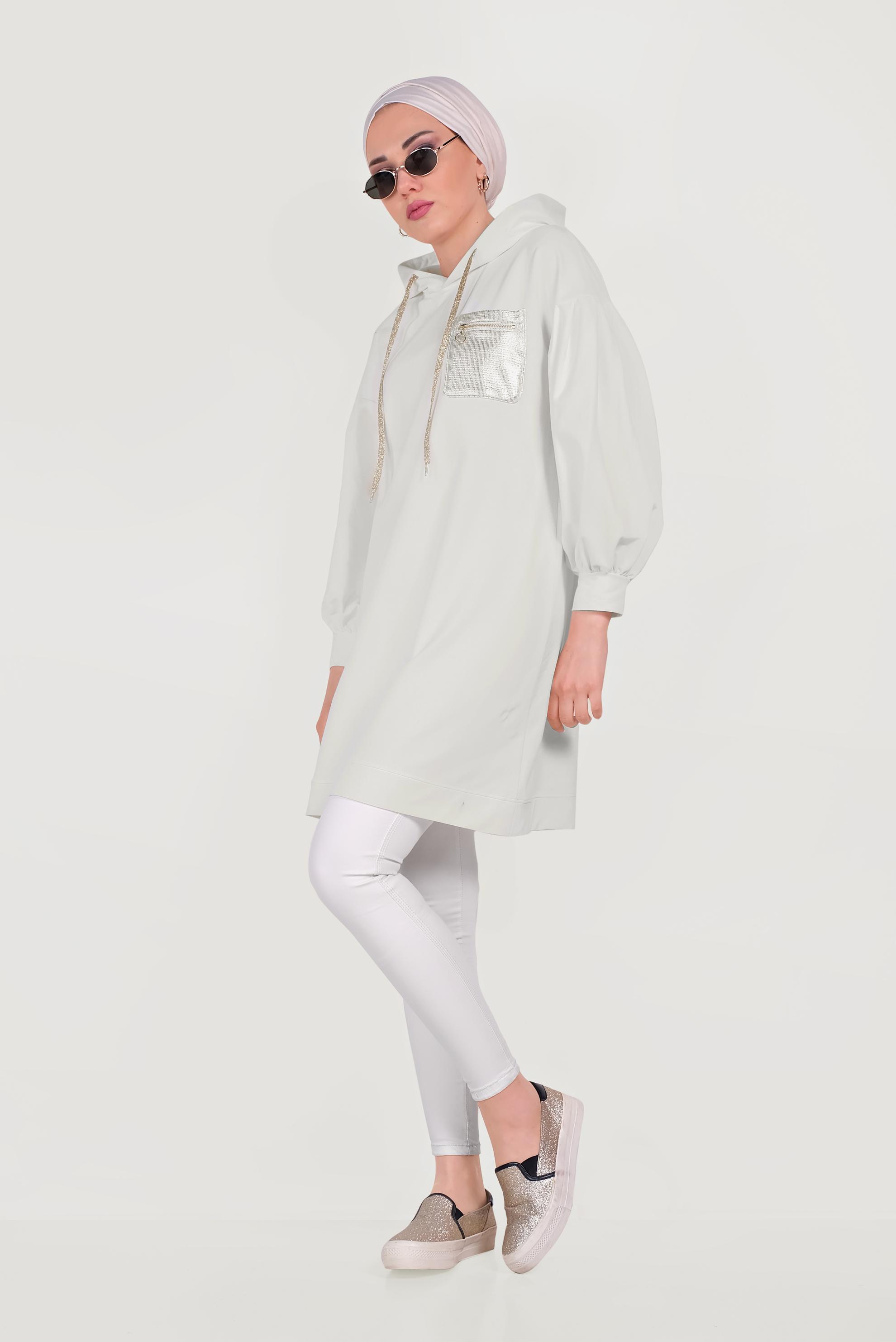 Tesettür giyim BEYAZ PAMUKLU CEPLİ KAPÜŞONLU EŞOFMAN TUNİK 40529