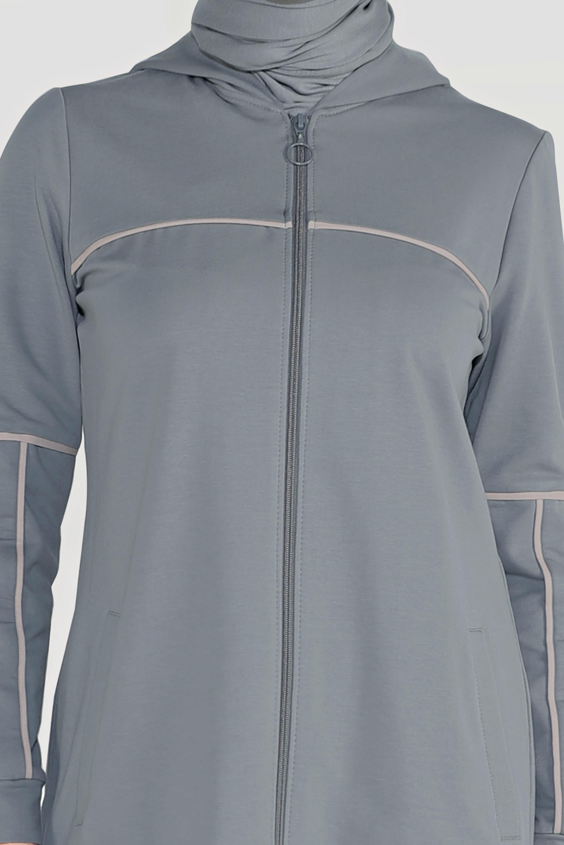 Tesettür giyim GRİ ŞERİTLİ KAPÜŞONLU EŞOFMAN TAKIMI 40555