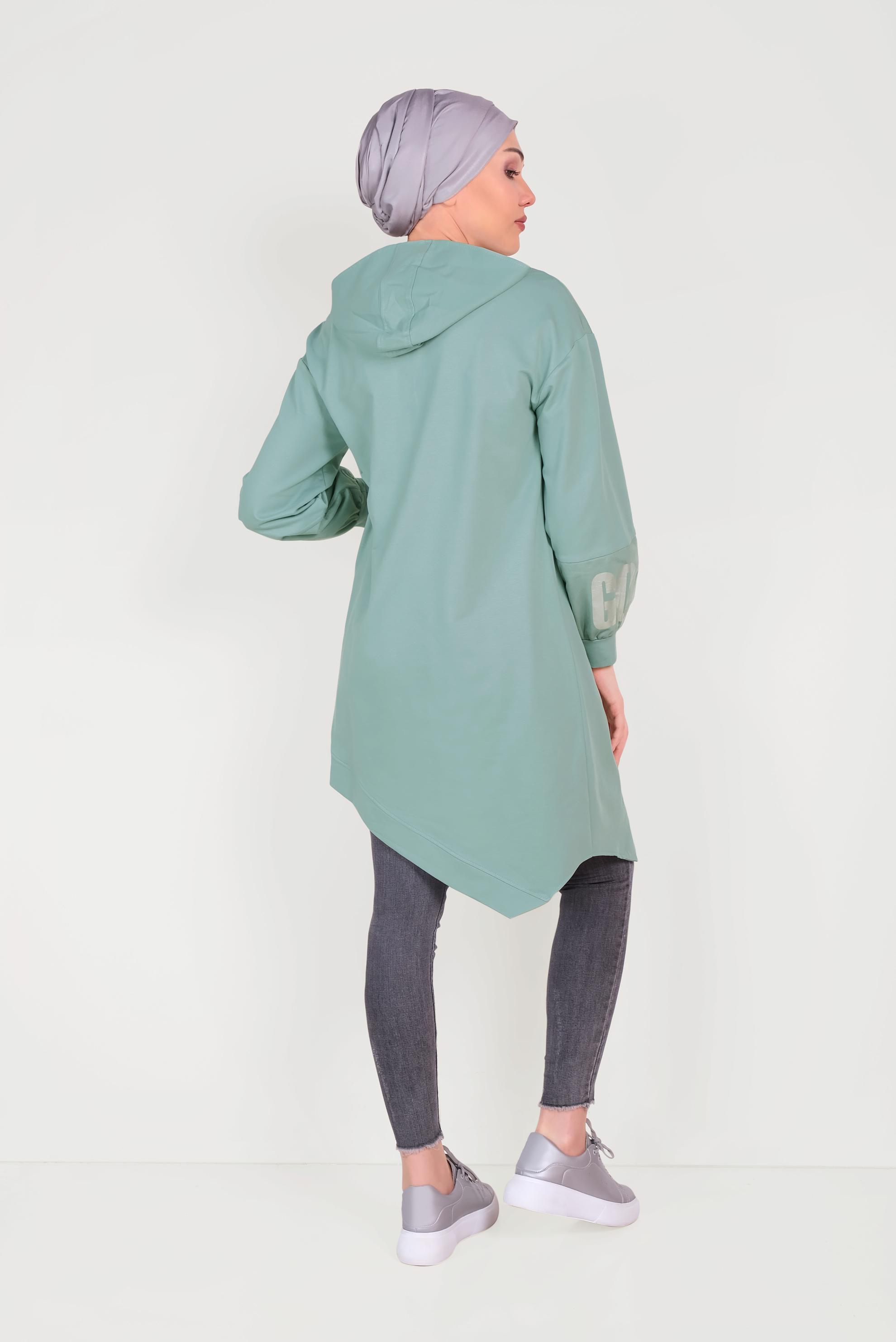 Tesettür giyim YEŞİL ASİMETRİK KESİM BASKILI EŞOFMAN TUNİK 40607 