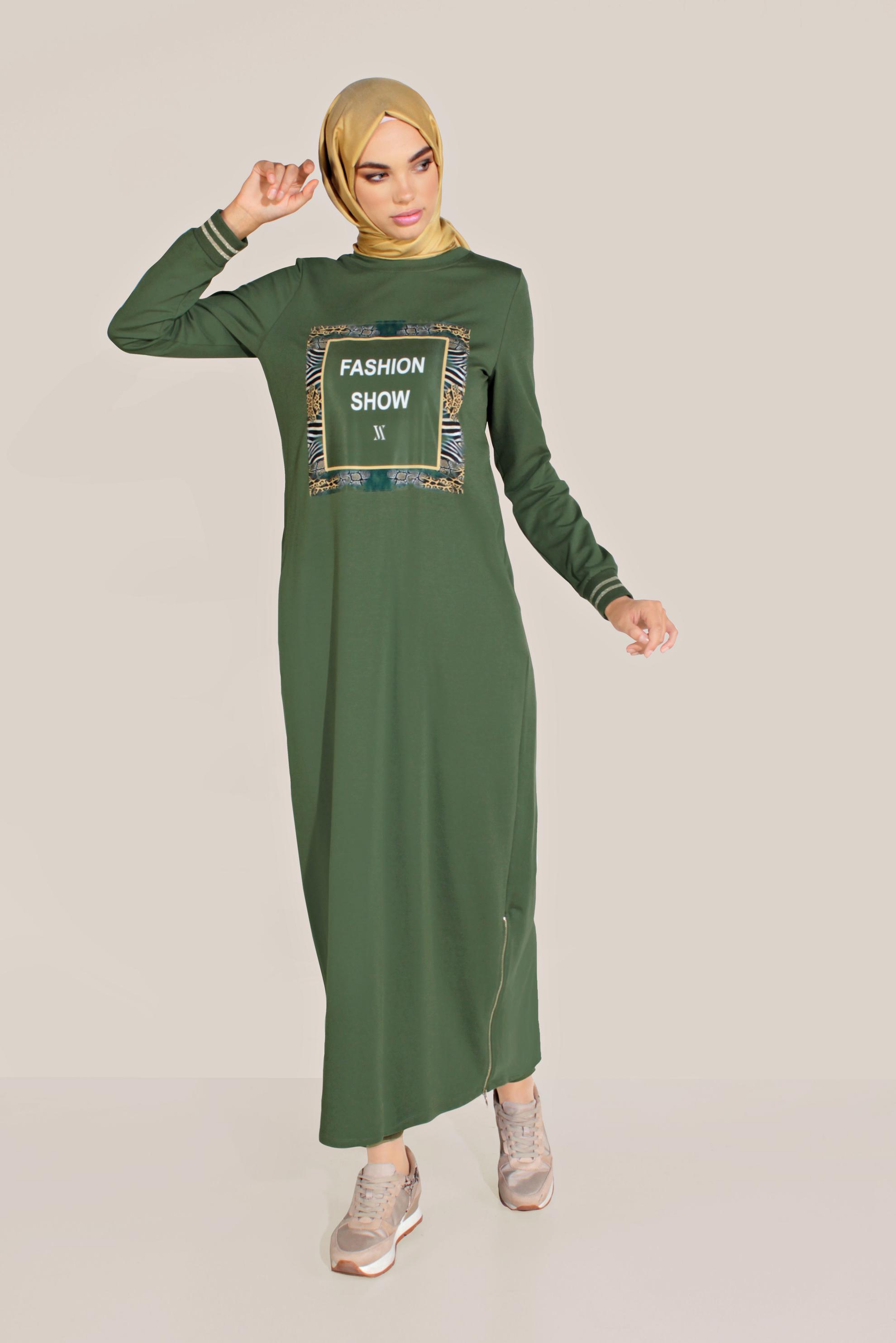 Vêtements hijab KAKI ROBE COMME SURVÊTEMENT EN COTON ÉCRITURE IMPRIMÉ 40609