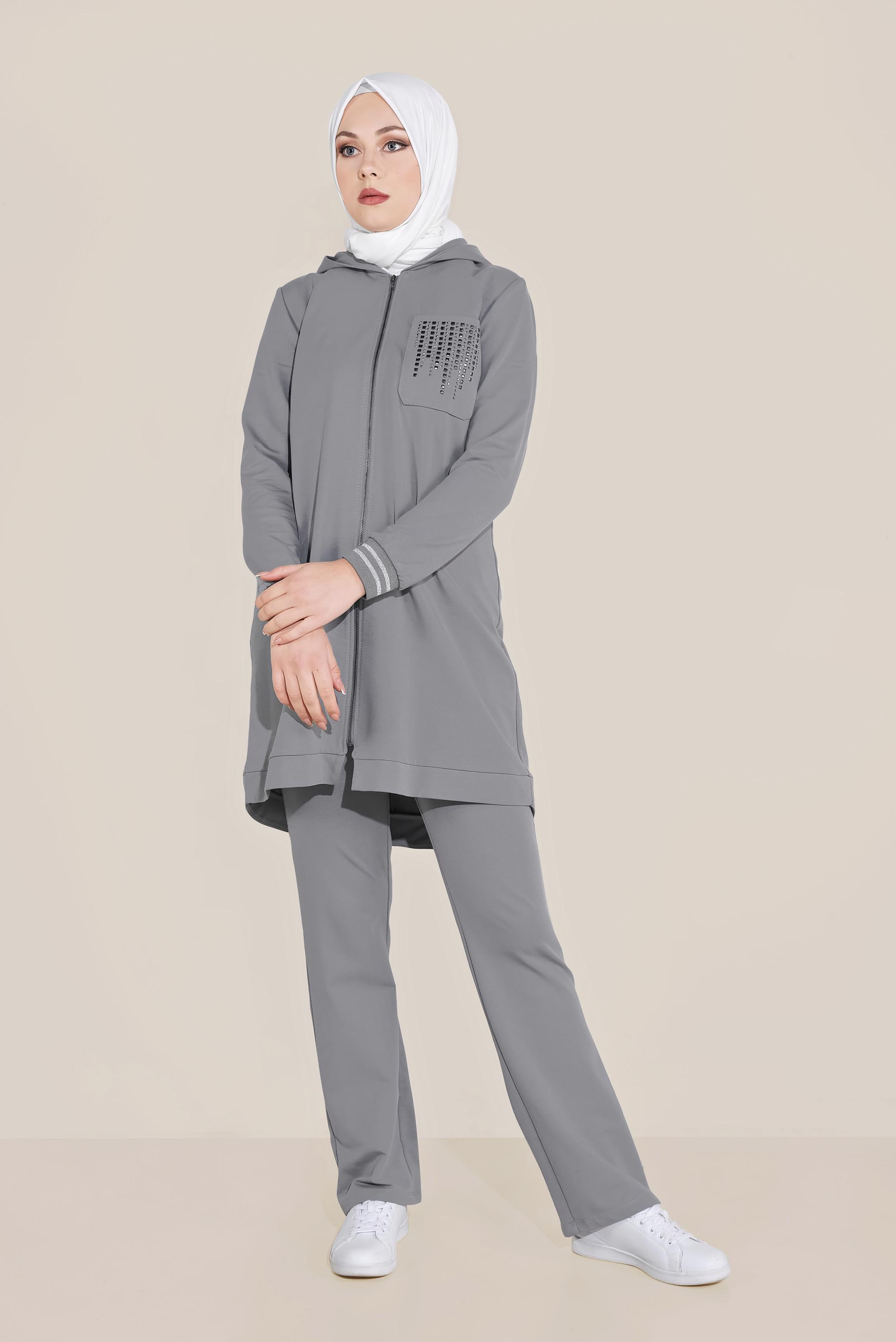 Tesettür giyim GRİ TAŞ BASKILI İKİLİ PANTOLONLU EŞOFMAN TAKIMI 40611