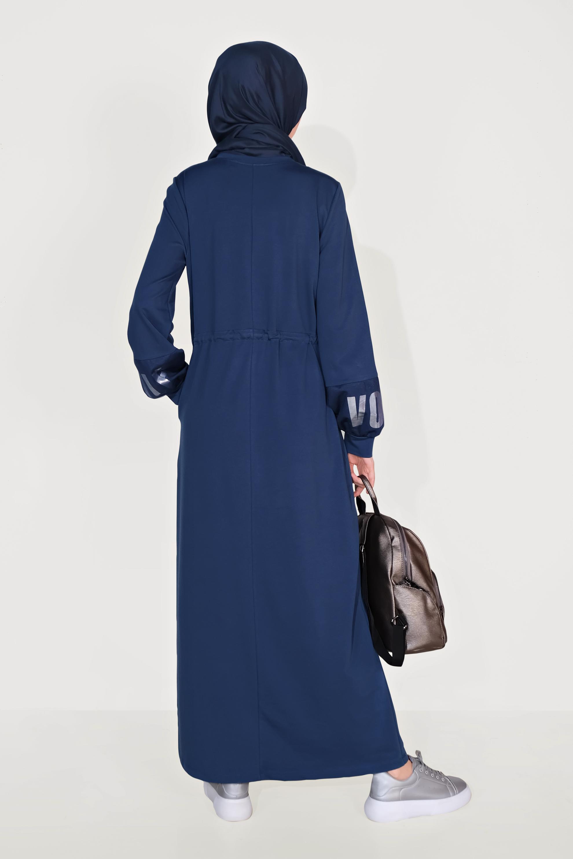 Tesettür giyim LACİVERT BELDEN BAĞCIKLI YAZI BASKILI EŞOFMAN ELBİSE 40652