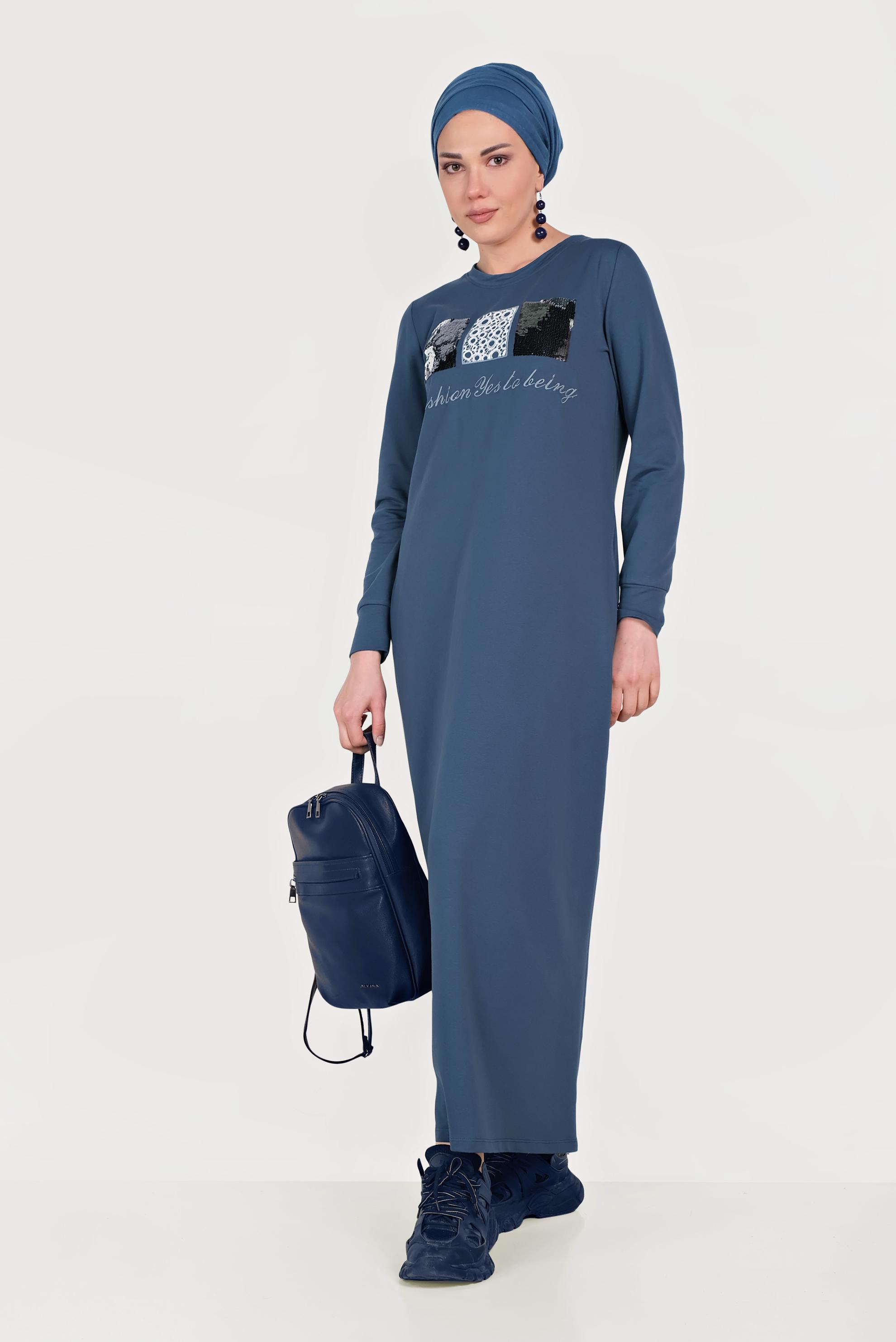 Tesettür giyim LACİVERT PULLU VE YAZI DETAYLI EŞOFMAN ELBİSE 40653