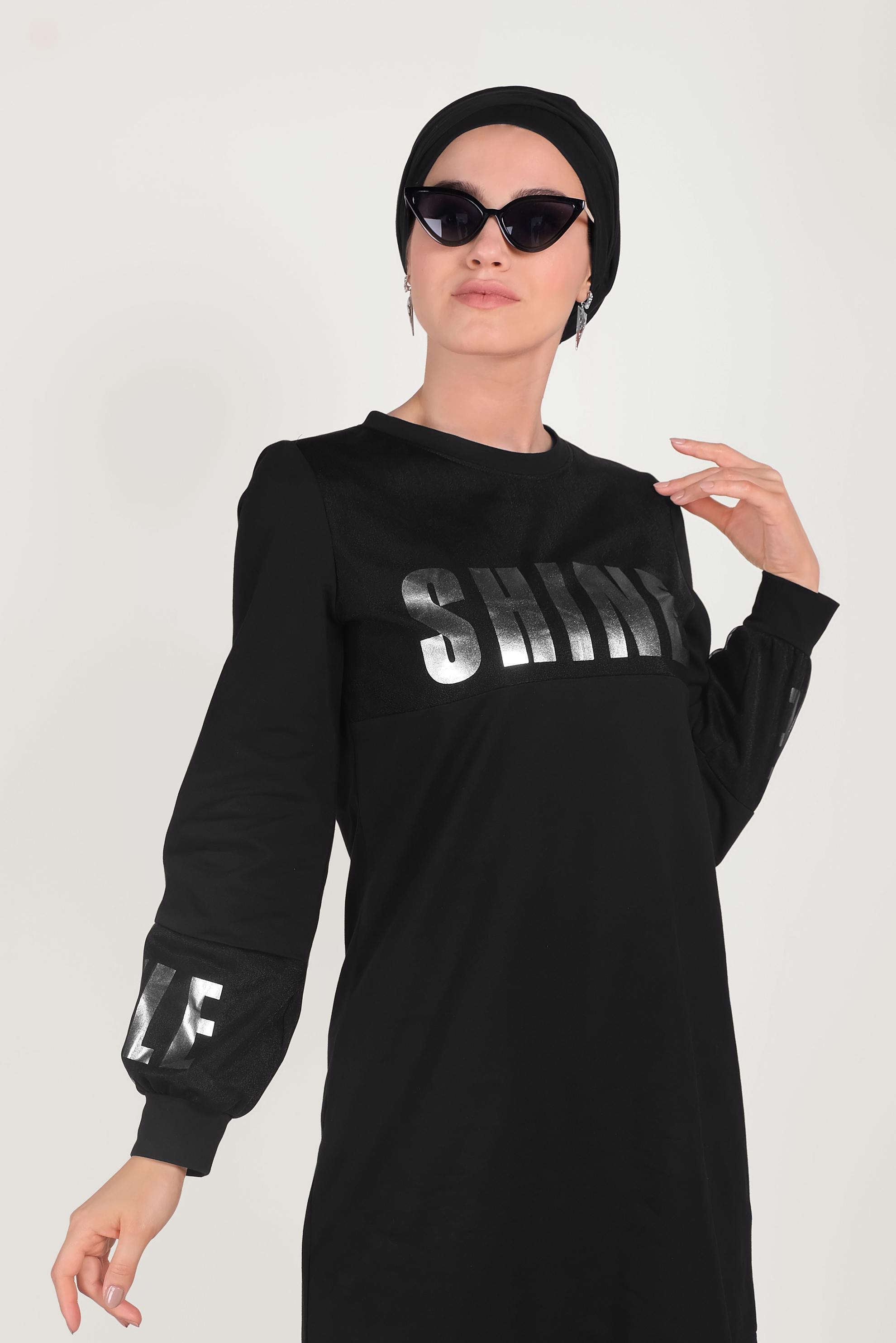 Tesettür giyim SİYAH PAMUKLU MANŞETLERİ LASTİKLİ BASKILI EŞOFMAN TUNİK 40656 