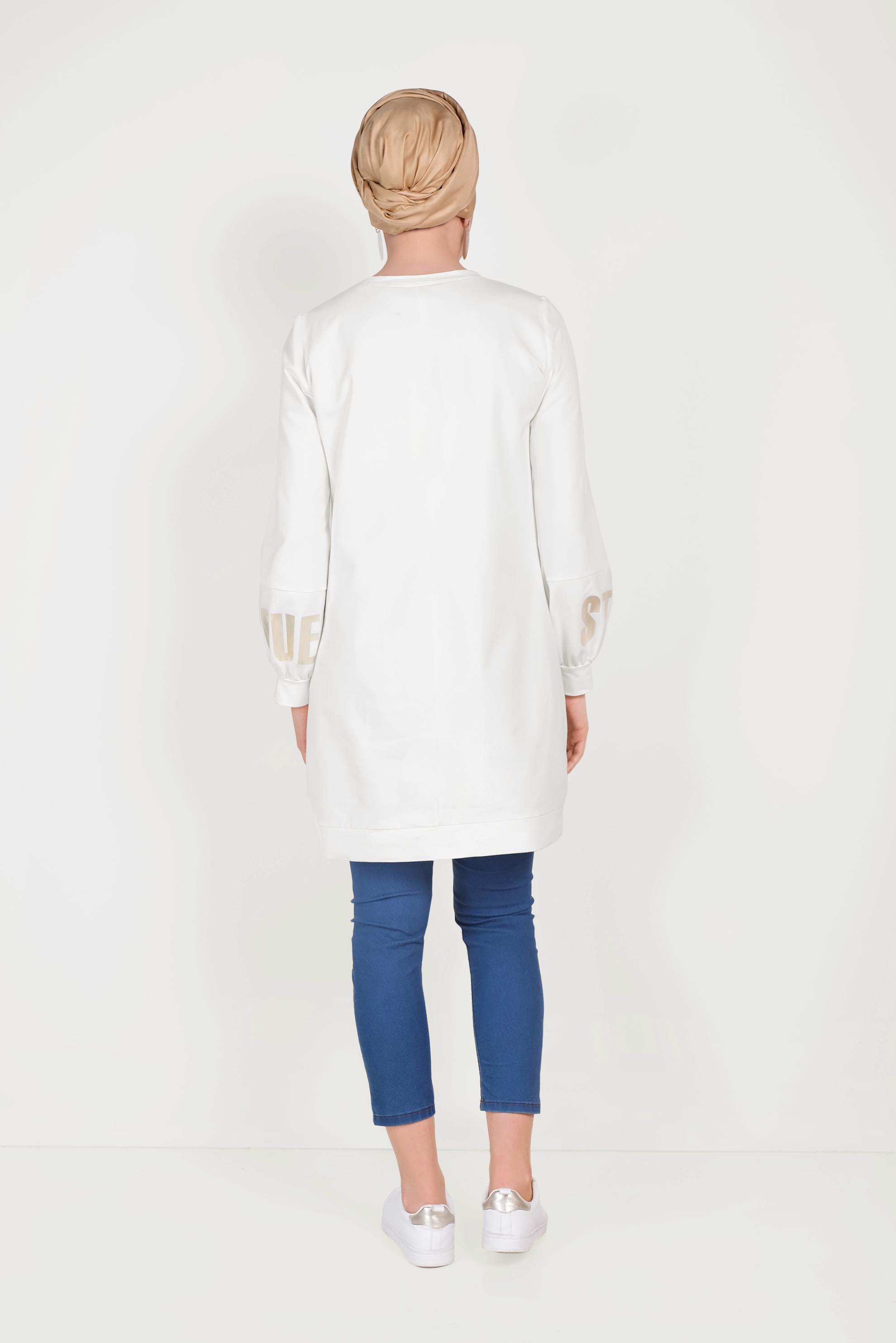 Tesettür giyim BEYAZ PAMUKLU MANŞETLERİ LASTİKLİ BASKILI EŞOFMAN TUNİK 40656 