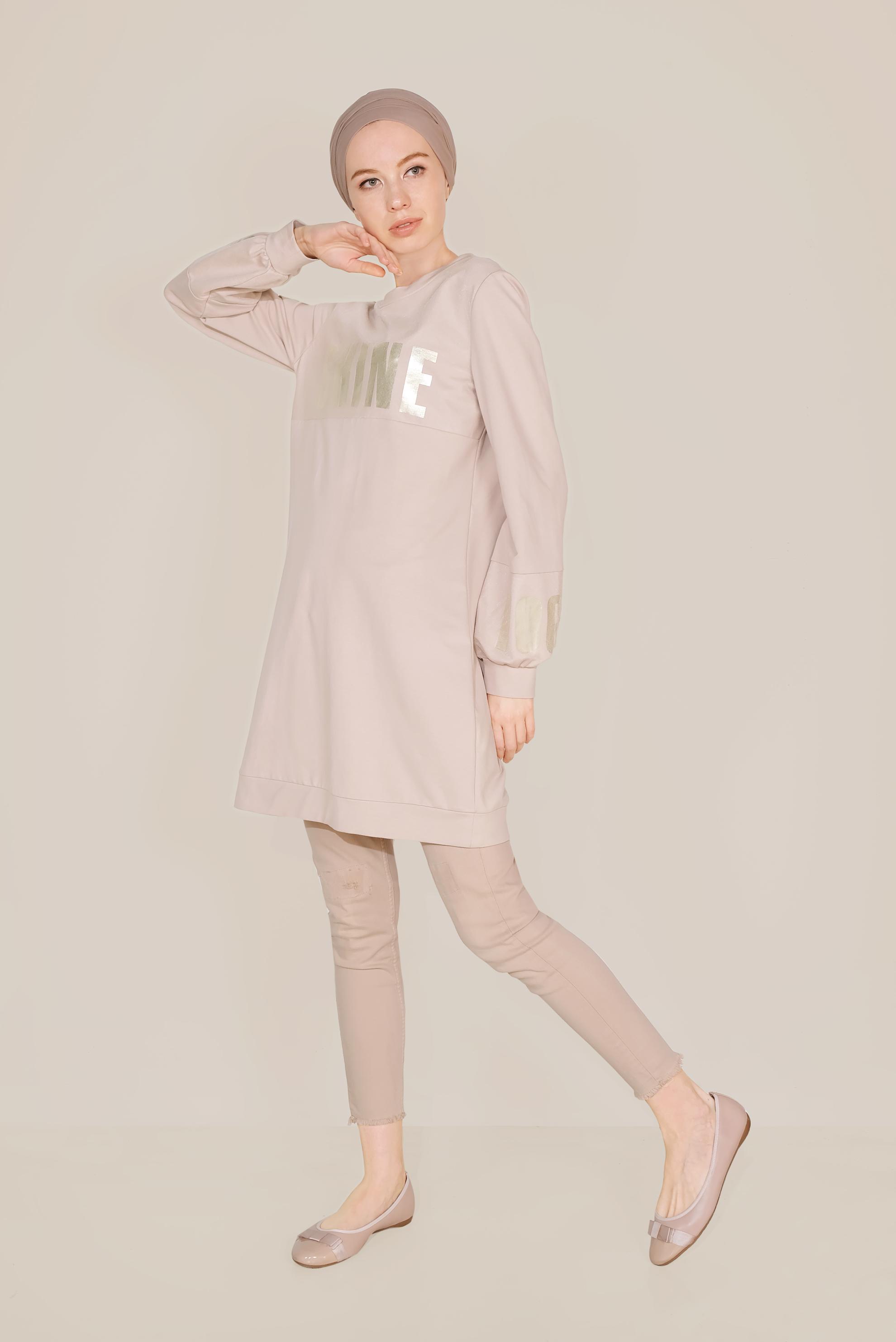 Tesettür giyim PUDRA PAMUKLU MANŞETLERİ LASTİKLİ BASKILI EŞOFMAN TUNİK 40656 