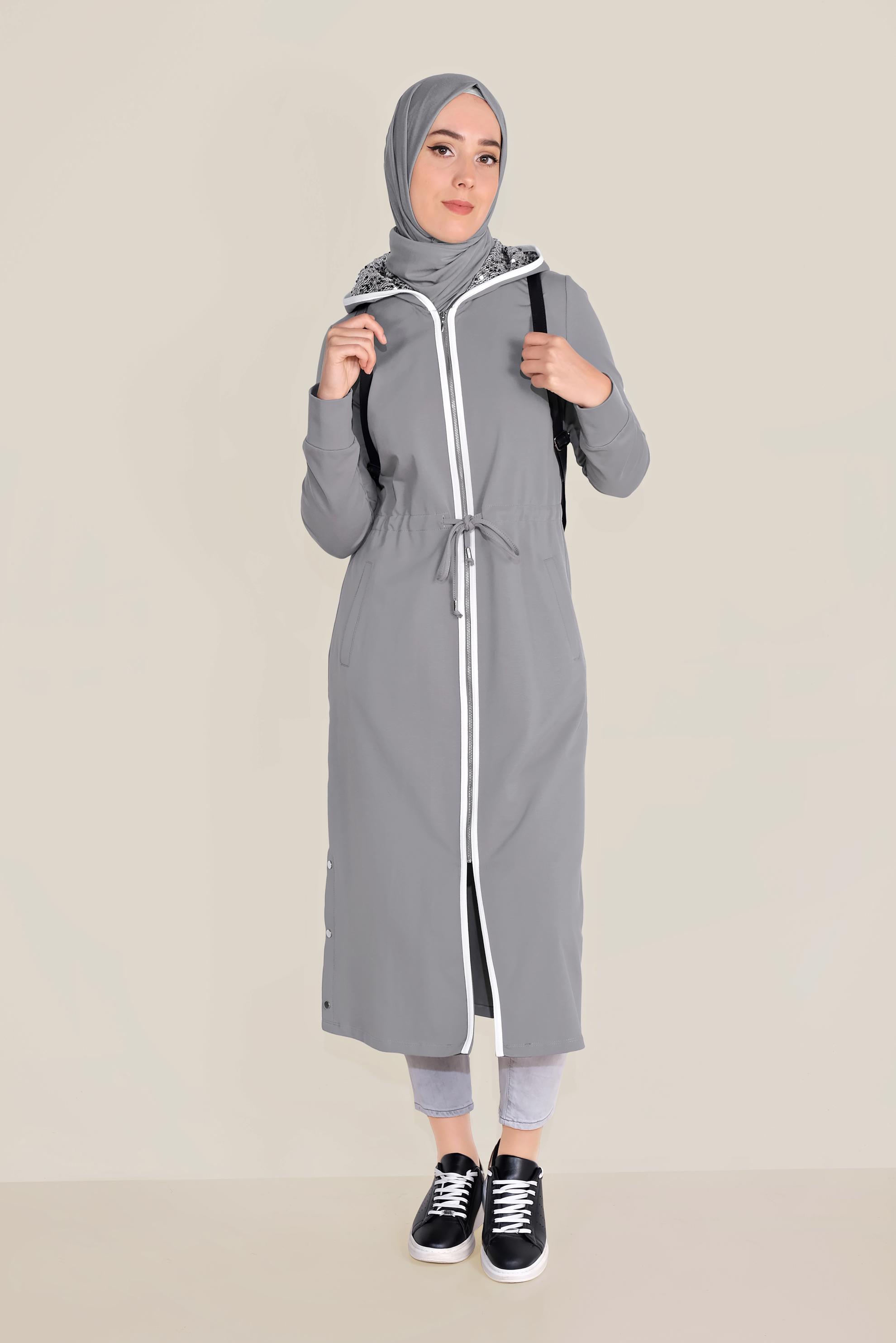 Tesettür giyim GRİ BELDEN BÜZGÜLÜ KAPÜŞONLU EŞOFMAN TUNİK 40680