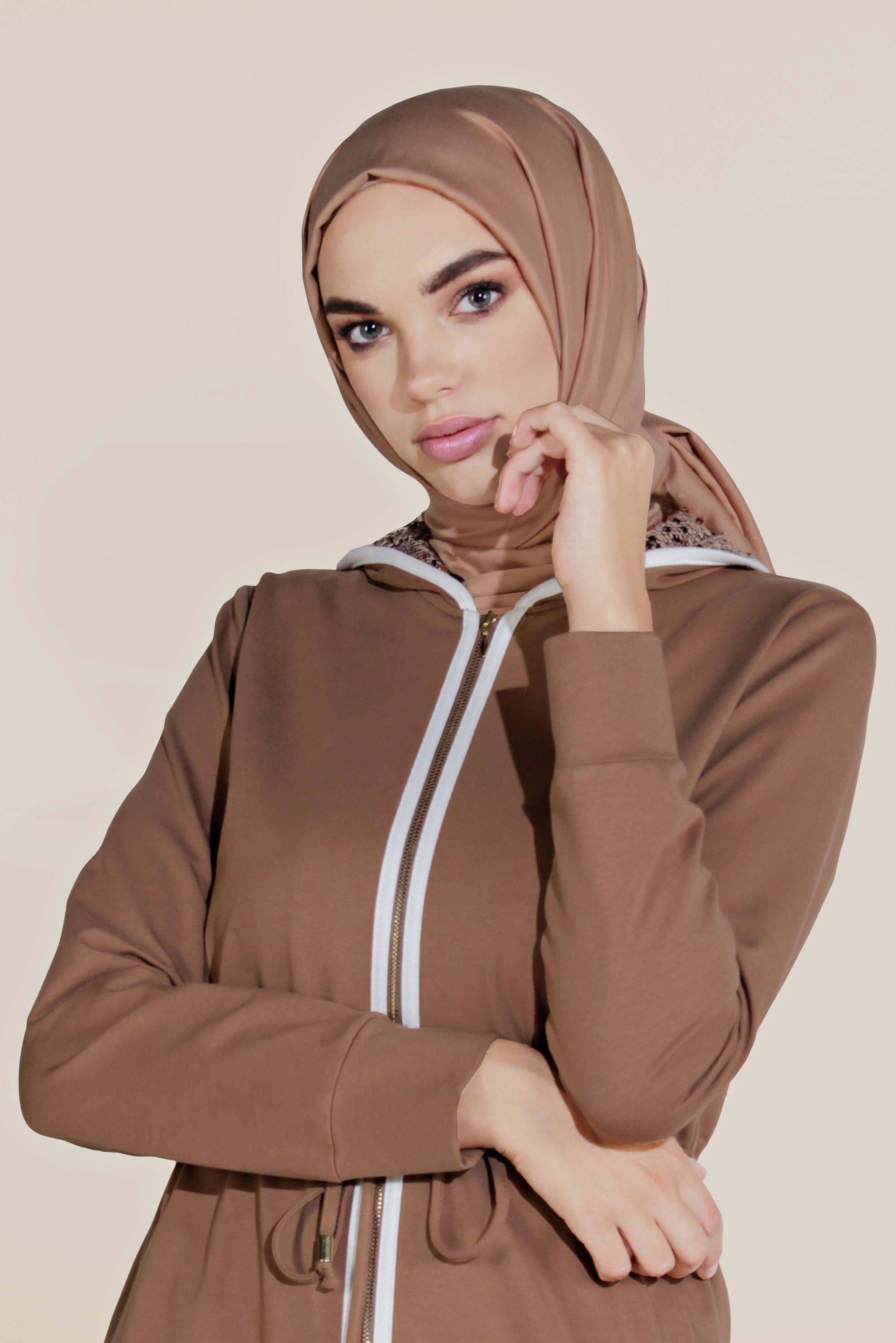 Tesettür giyim KAHVE BELDEN BÜZGÜLÜ KAPÜŞONLU EŞOFMAN TUNİK 40680