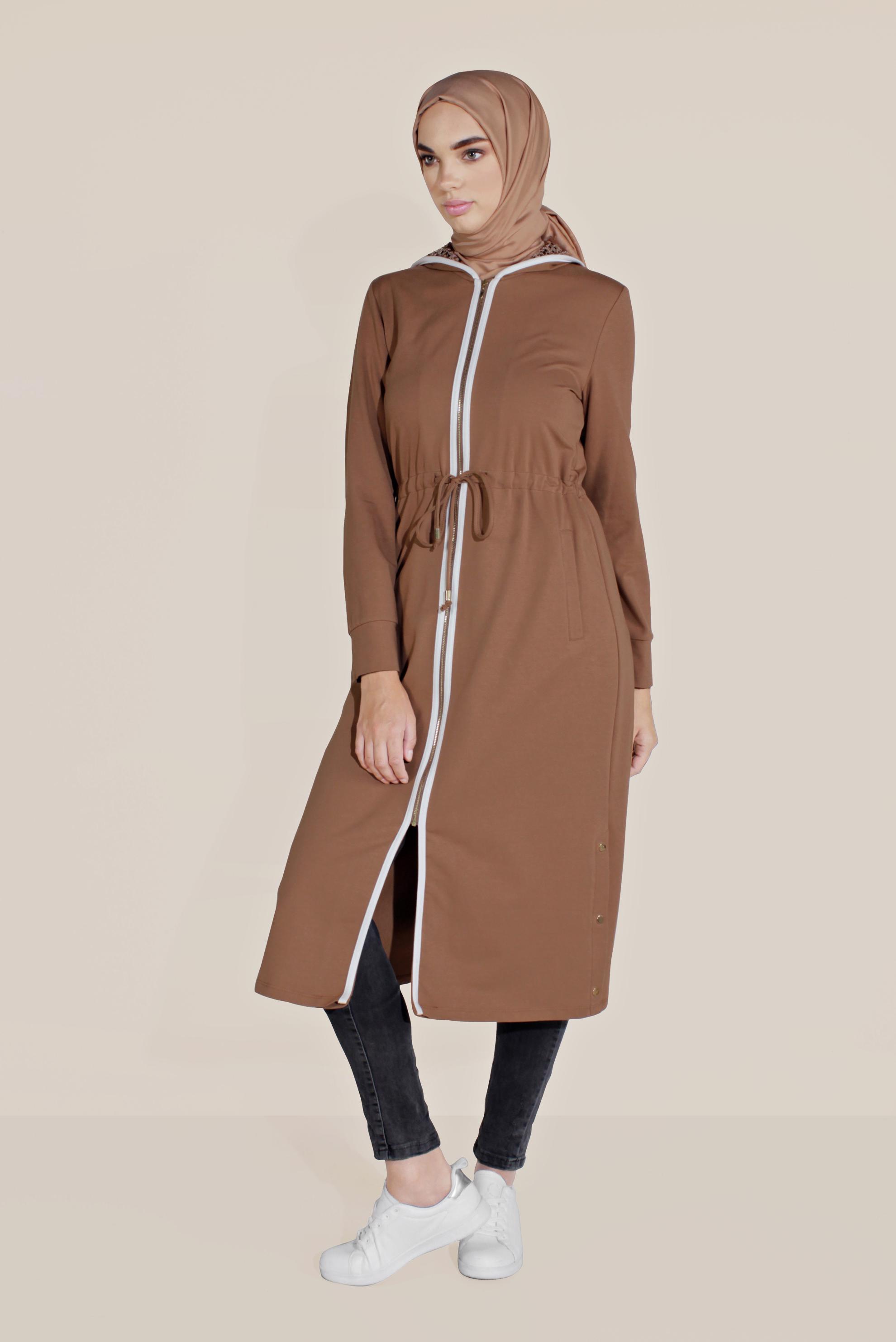 Tesettür giyim KAHVE BELDEN BÜZGÜLÜ KAPÜŞONLU EŞOFMAN TUNİK 40680