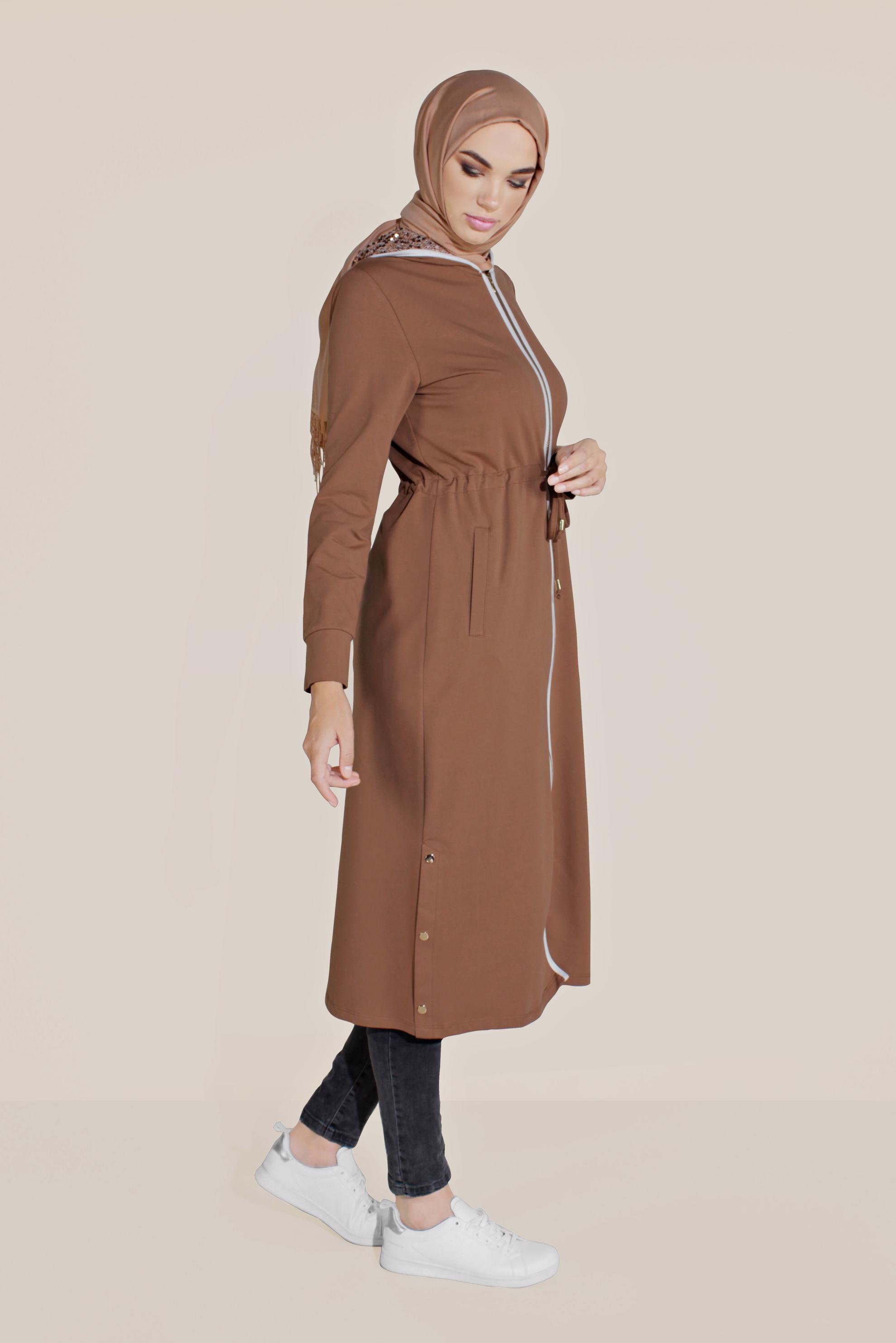 Tesettür giyim KAHVE BELDEN BÜZGÜLÜ KAPÜŞONLU EŞOFMAN TUNİK 40680