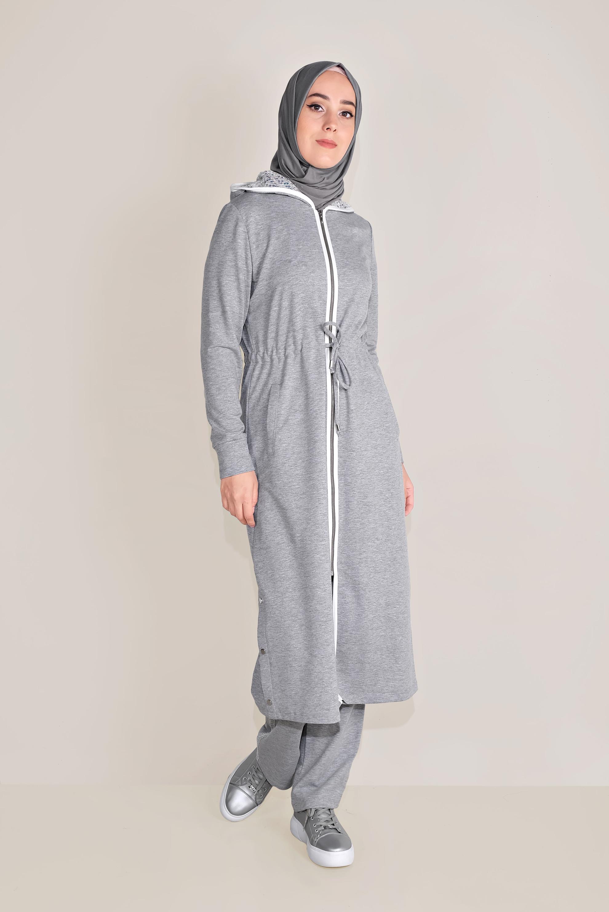 Tesettür giyim GRİ BELDEN BÜZGÜLÜ KAPÜŞONLU EŞOFMAN TUNİK 40680