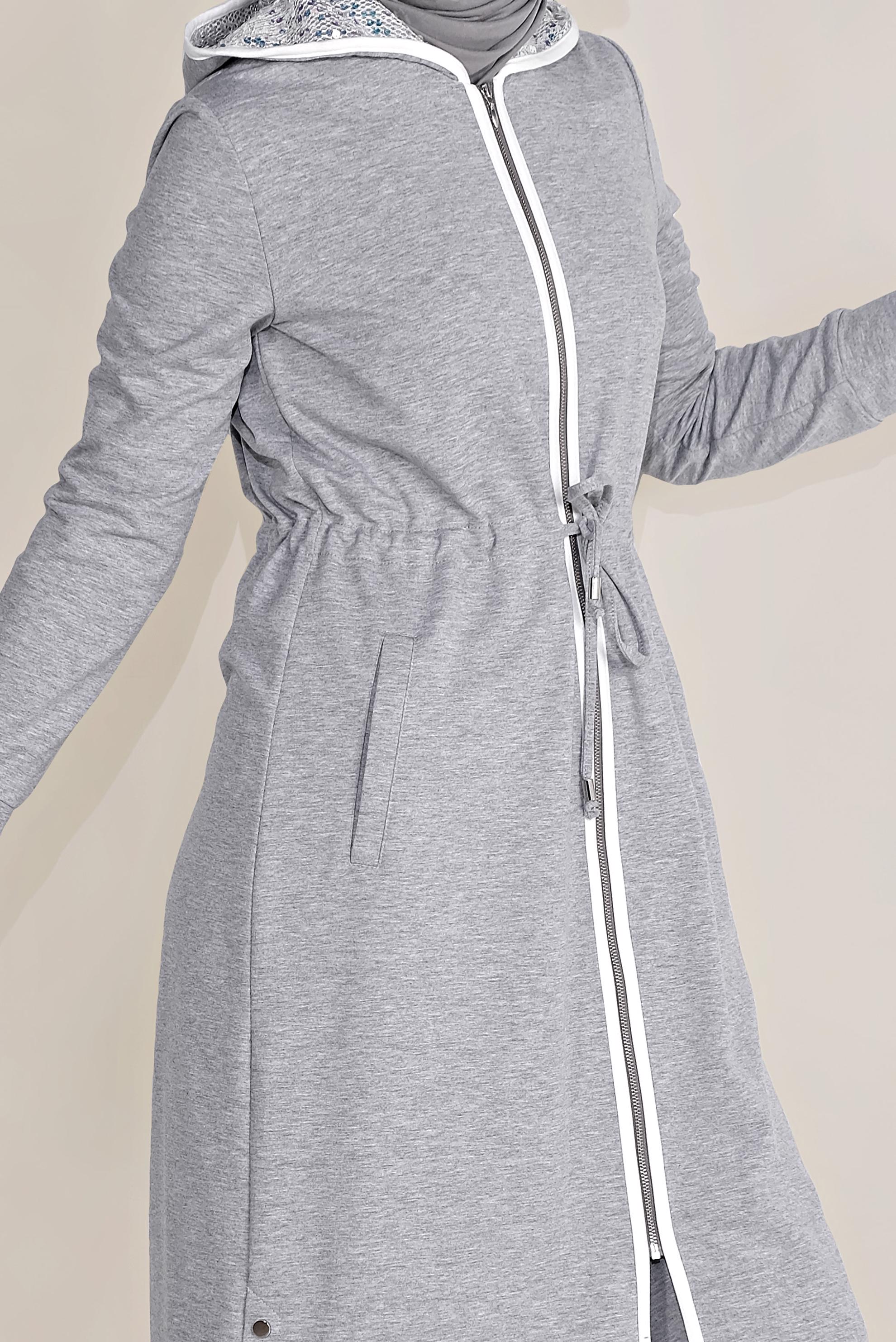 Tesettür giyim GRİ BELDEN BÜZGÜLÜ KAPÜŞONLU EŞOFMAN TUNİK 40680