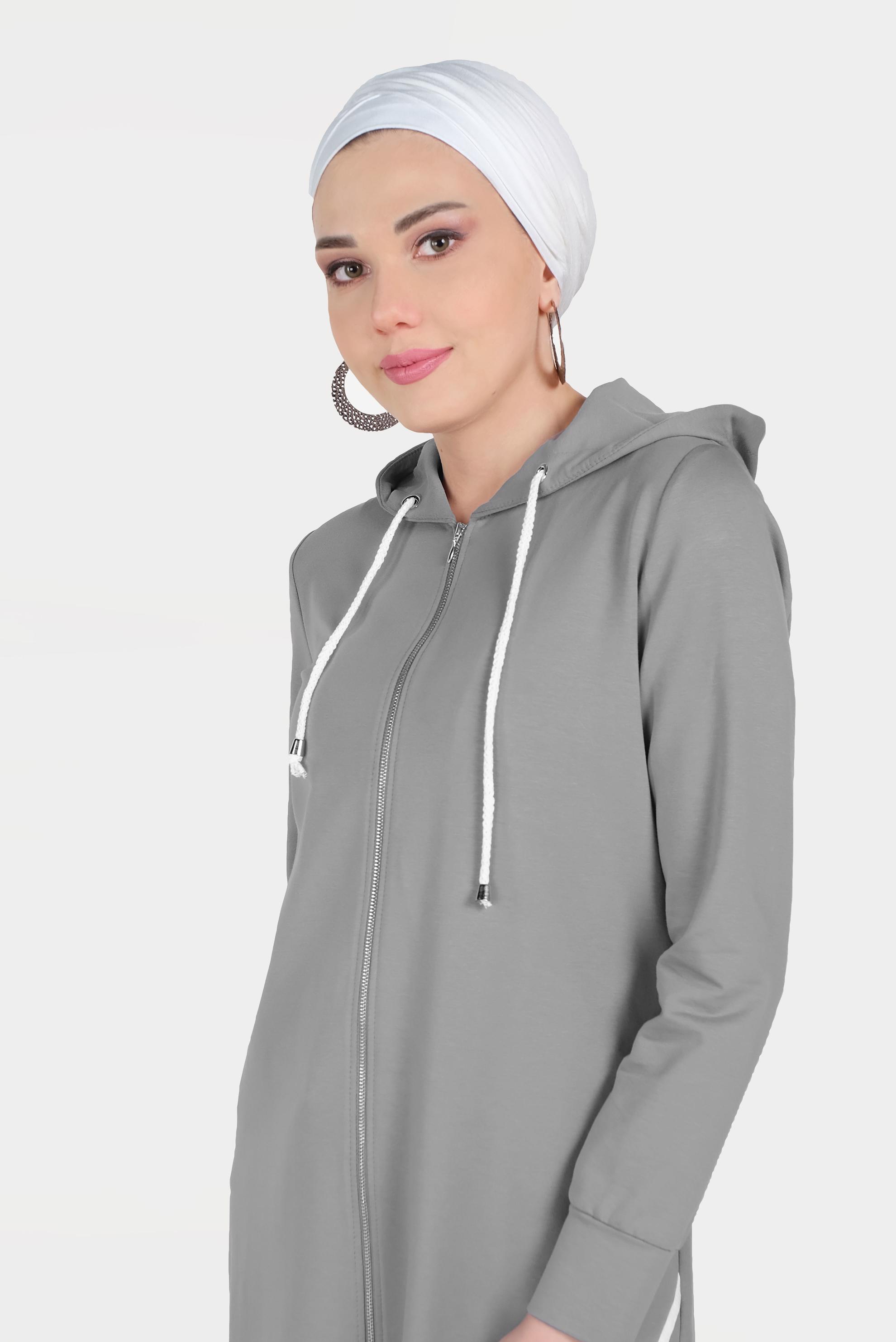 Tesettür giyim GRİ ŞERİT DETAYLI KAPÜŞONLU EŞOFMAN TUNİK 40682 