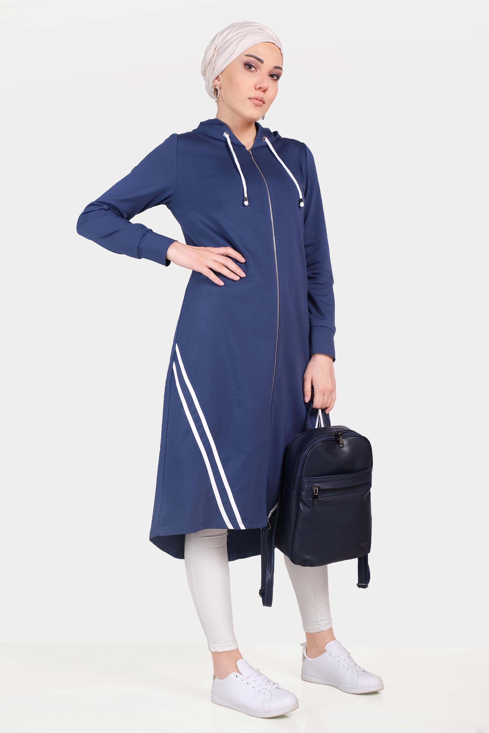 Tesettür giyim LACİVERT ŞERİT DETAYLI KAPÜŞONLU EŞOFMAN TUNİK 40682 