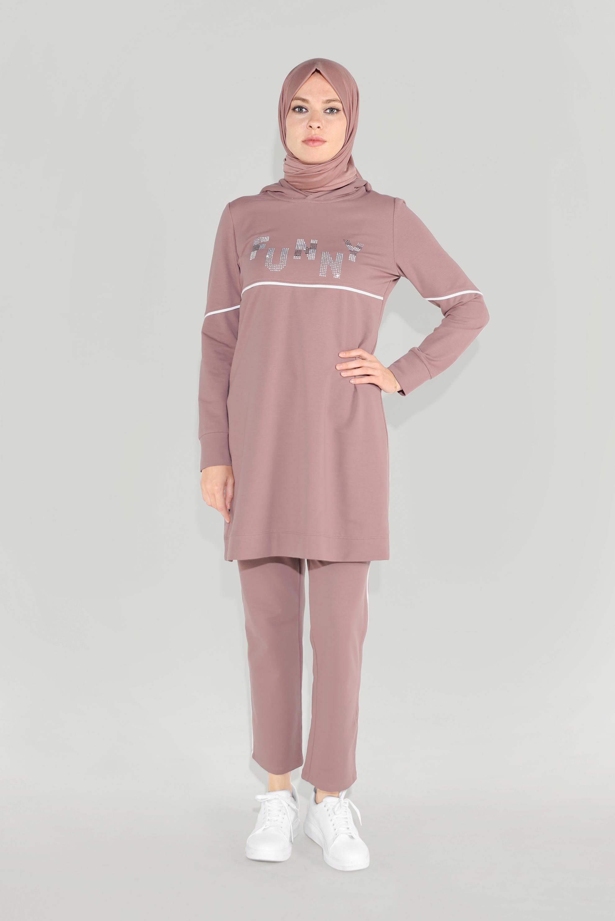 Tesettür giyim PEMBE PAMUKLU TAŞ BASKILI KAPÜŞONLU EŞOFMAN TAKIM 40685